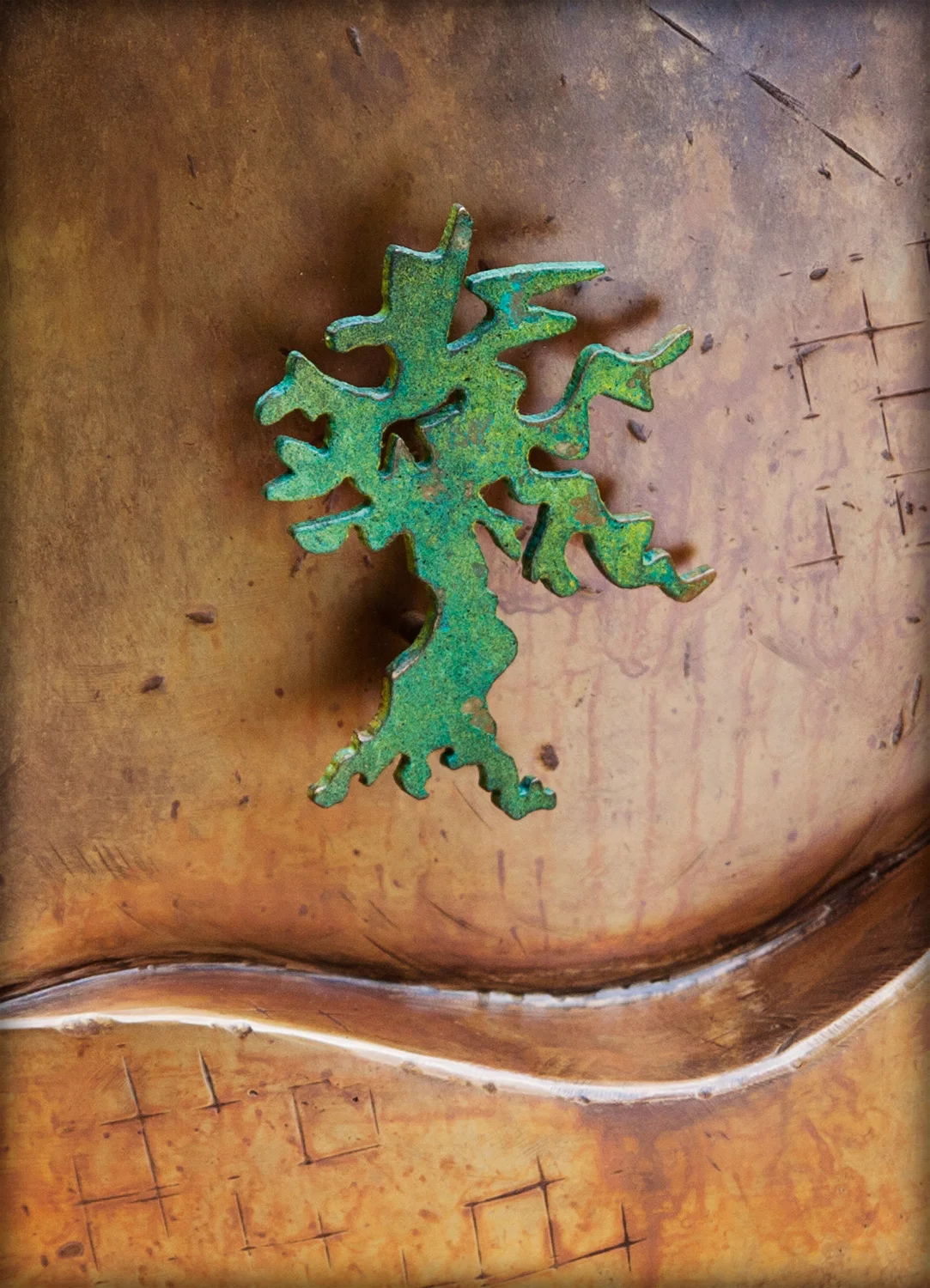 modern-bronze-cremation-urn-sculptor-David-Orth-title-Hills-detail.jpg
