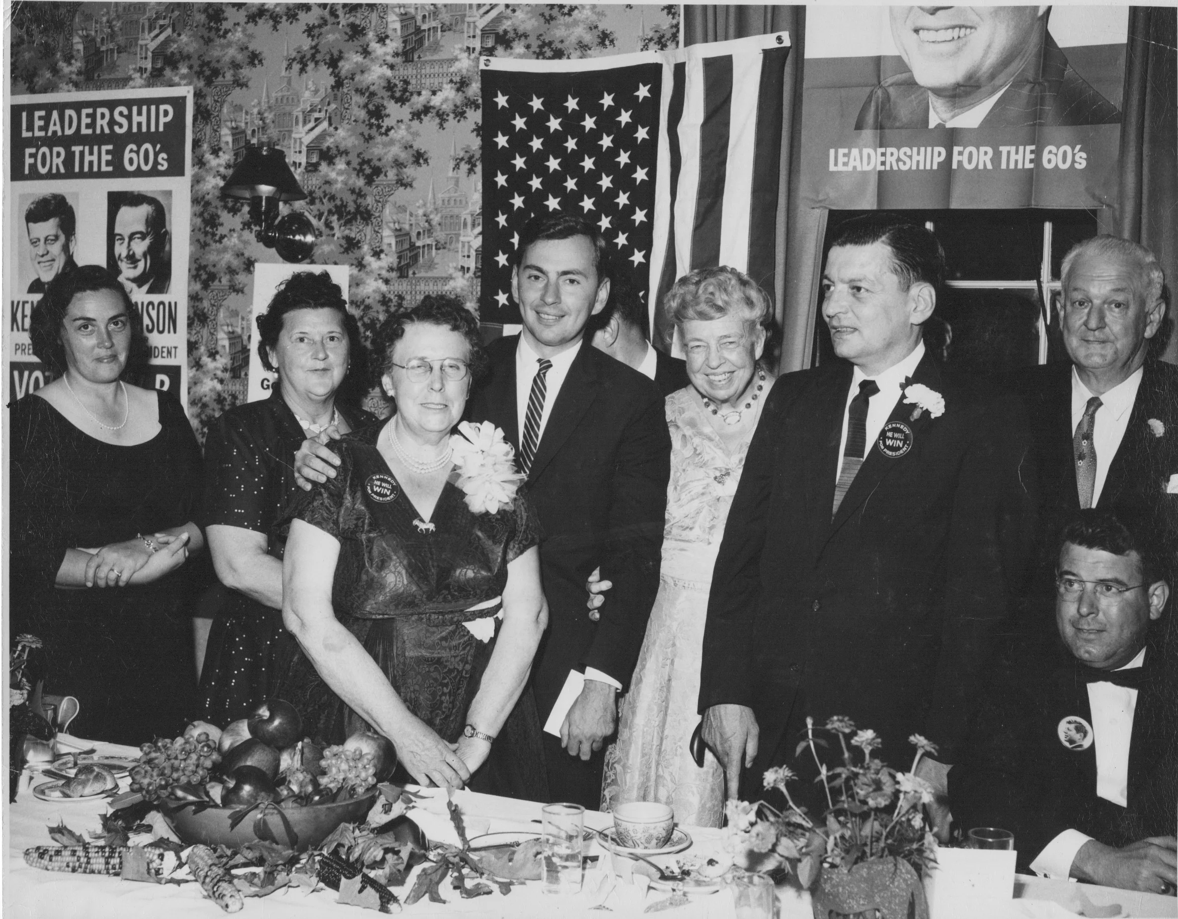 Gore Vidal, center, and Eleanor Roosevelt to his left at a political dinner at the Worth in 1959