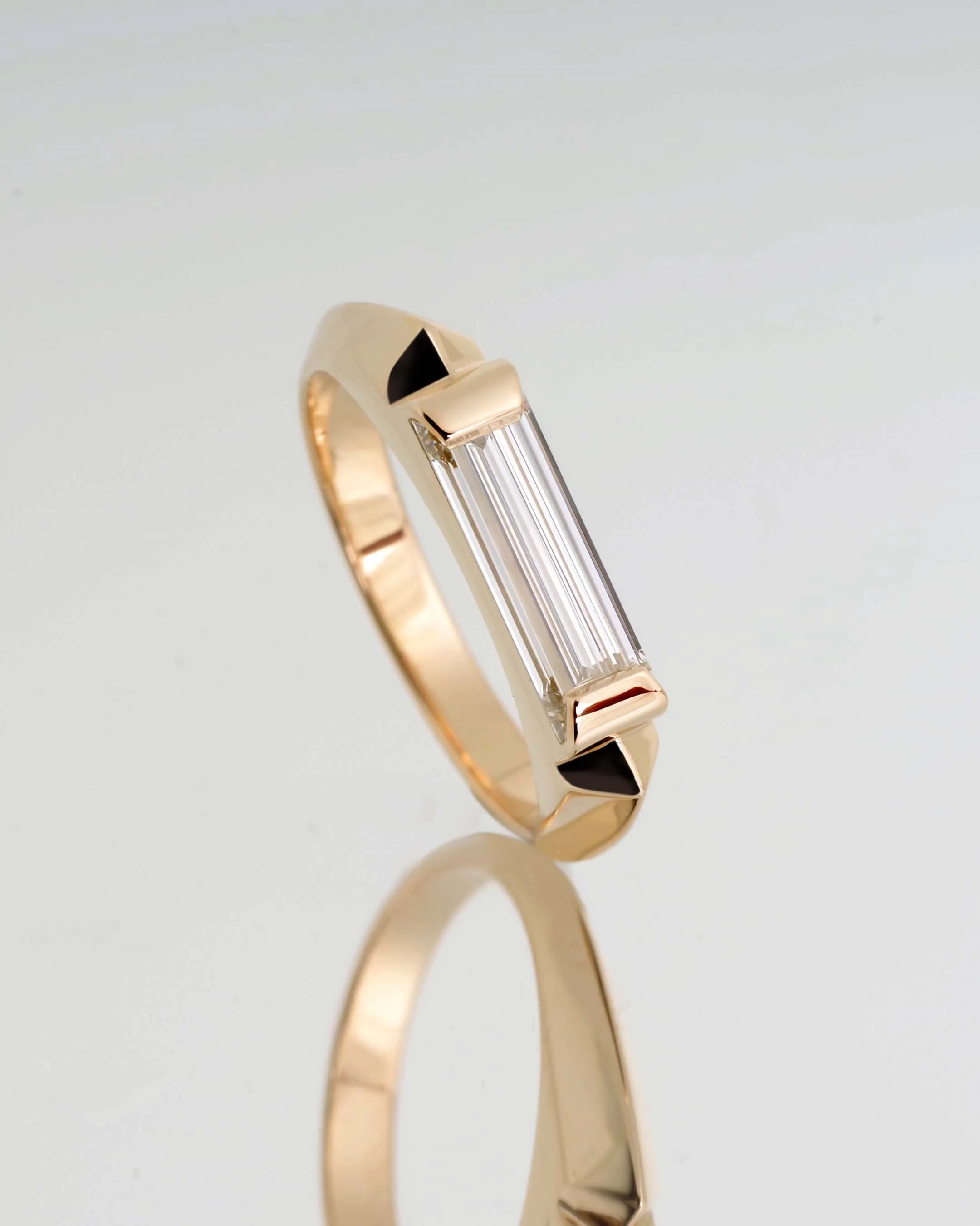 bague-fiançailles-parfaite-paris-diamants-baguette