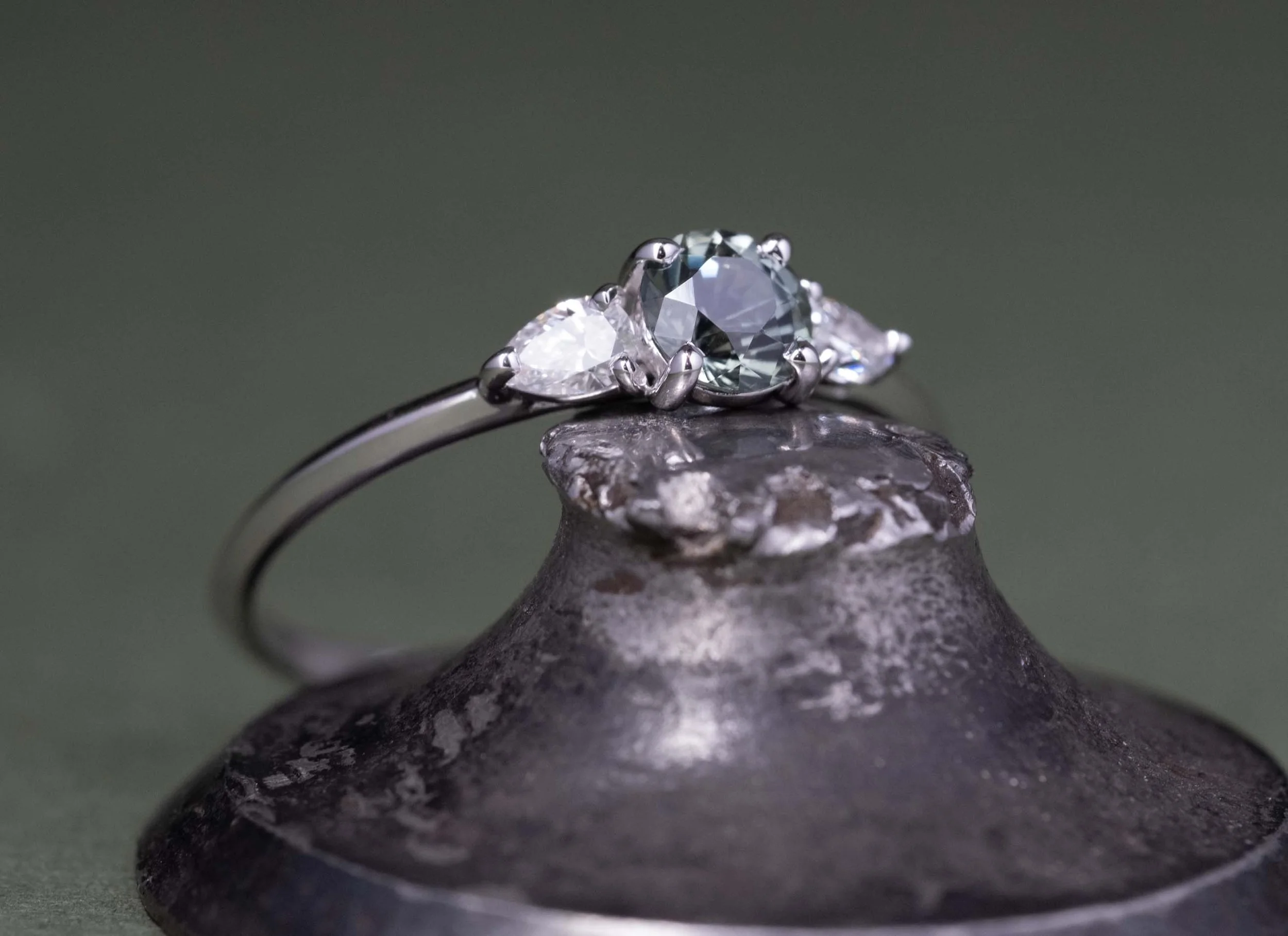 TRILOGIE_SAPHIR_AUVERGNE-ET-DIAMANTS.jpg