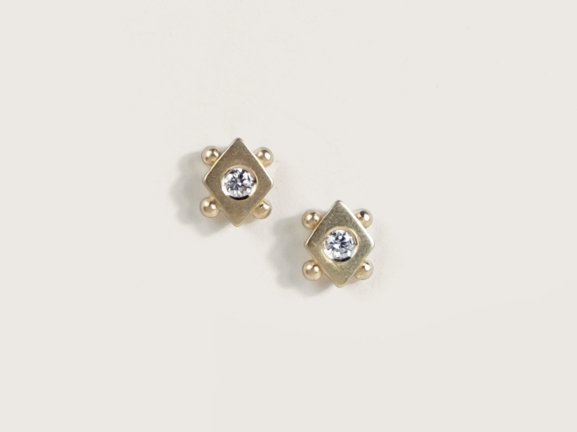 Diamond Telha Studs