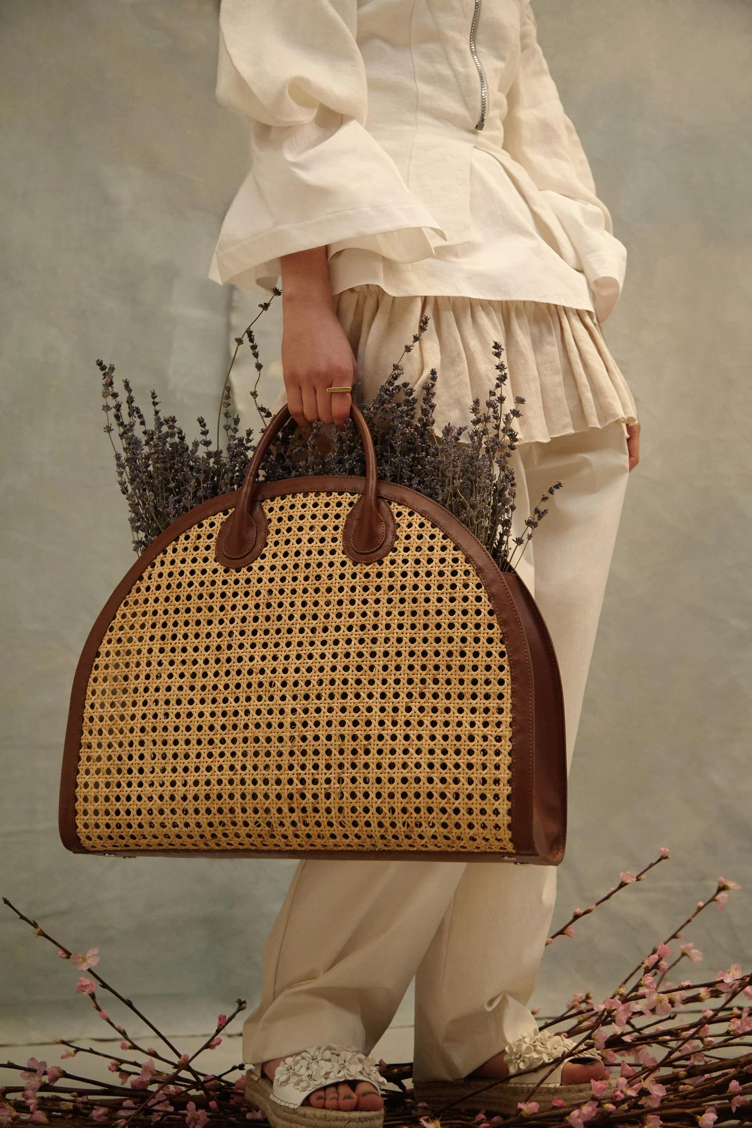 Set Design - Elle basket heather