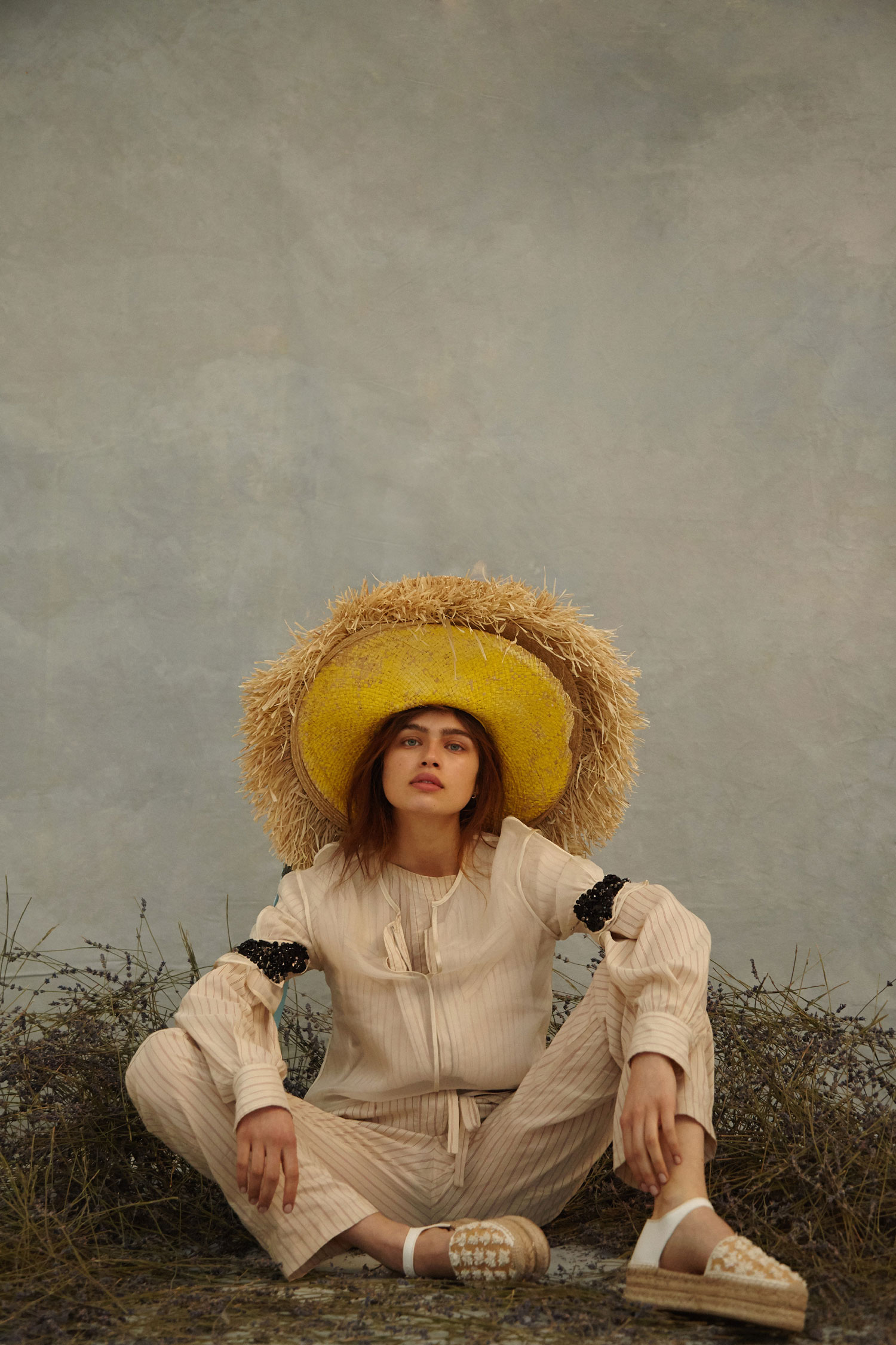 Set Design - Elle 