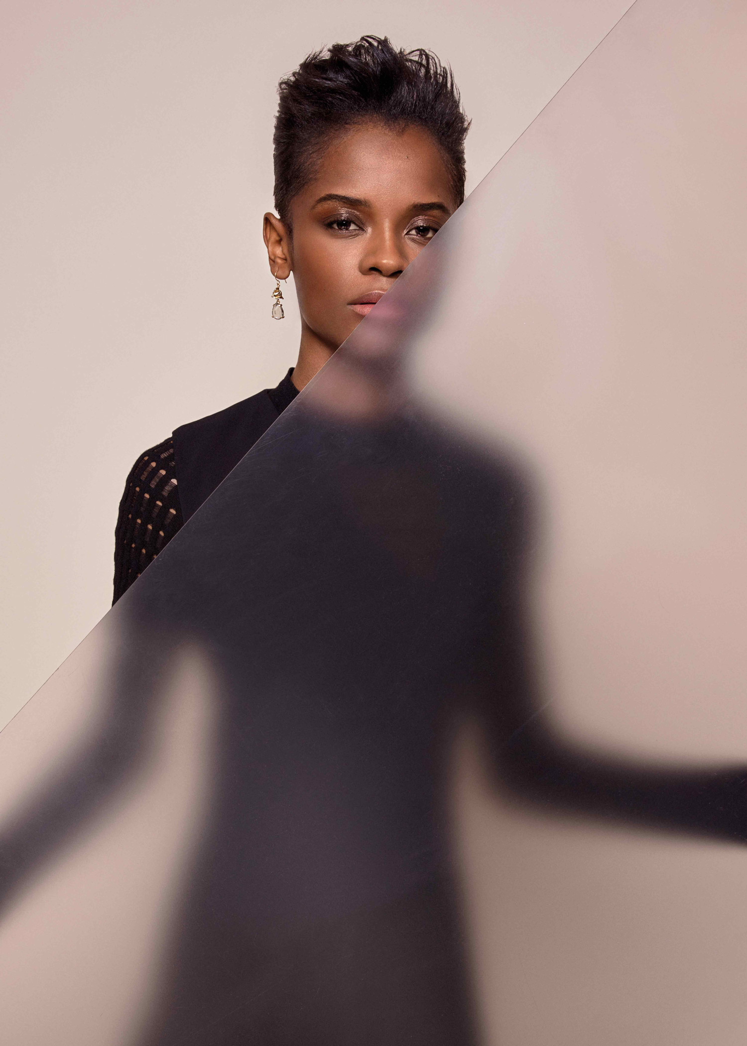 Magnify-Letitia41283-L.jpg