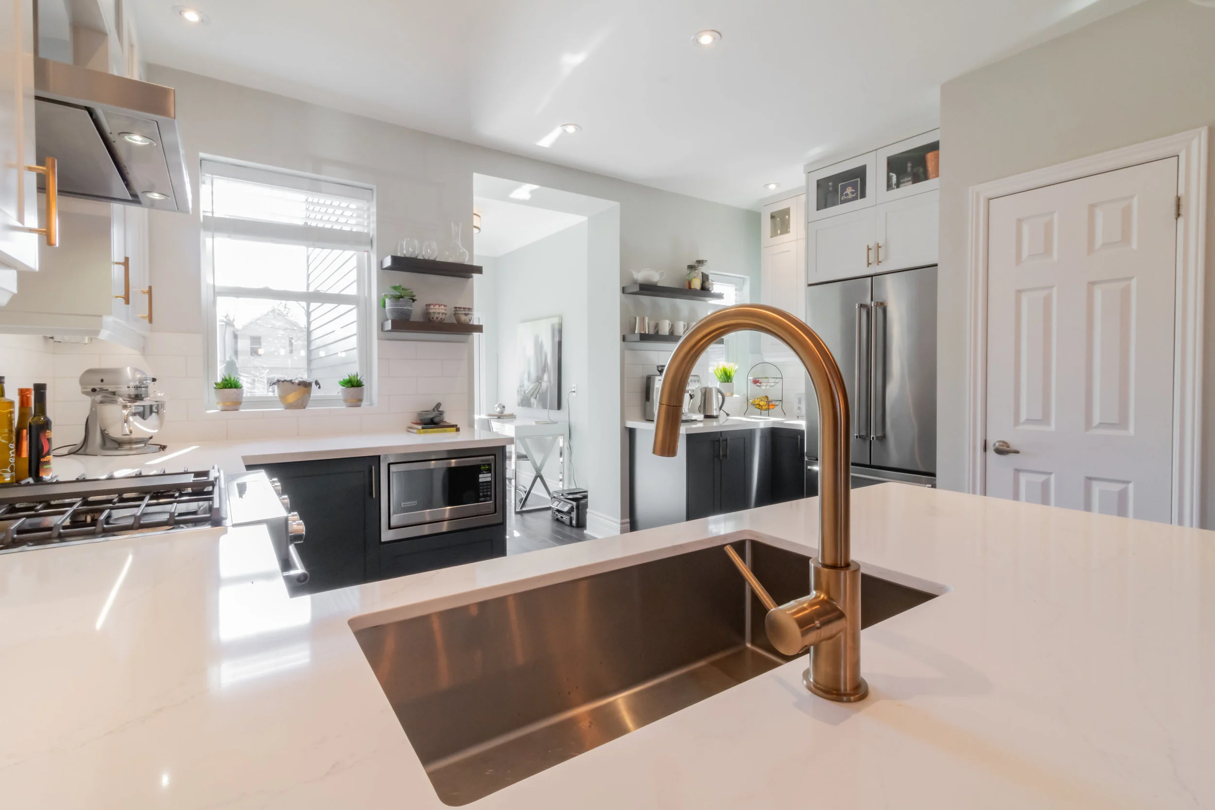24EastLynnAve-25.jpg