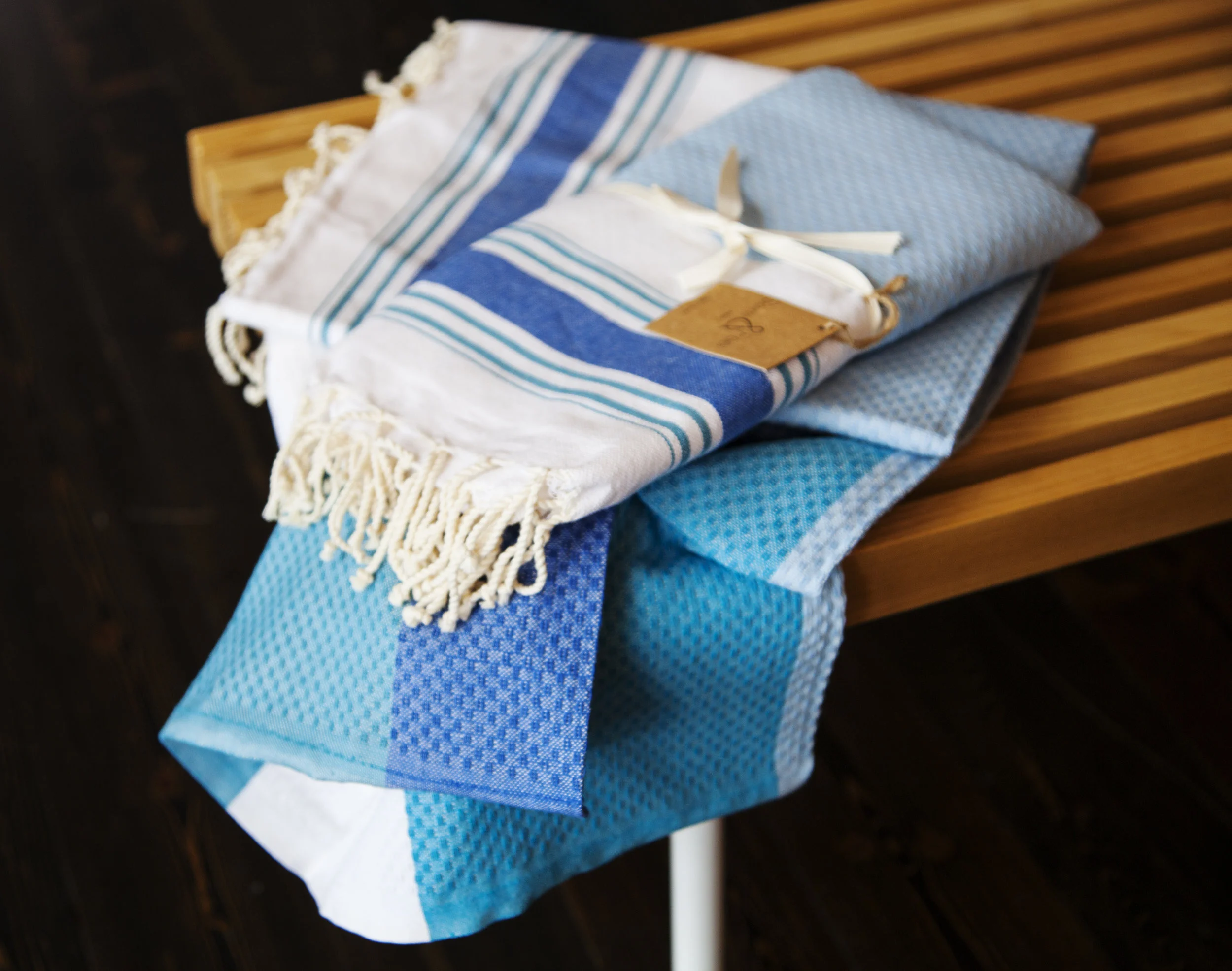 guest towel hanging.jpg