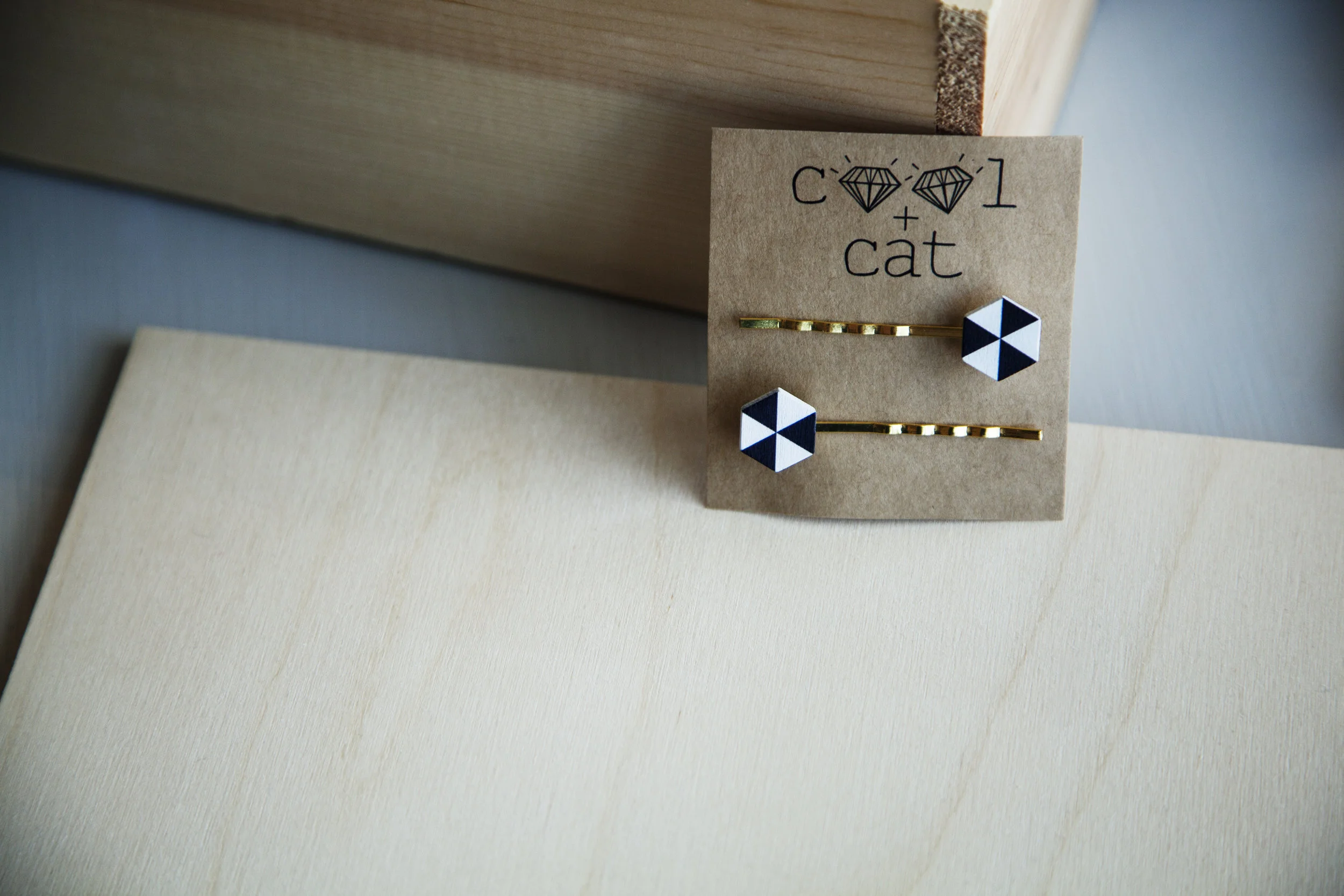 Black-White_Pinwheel_HairPins.jpg