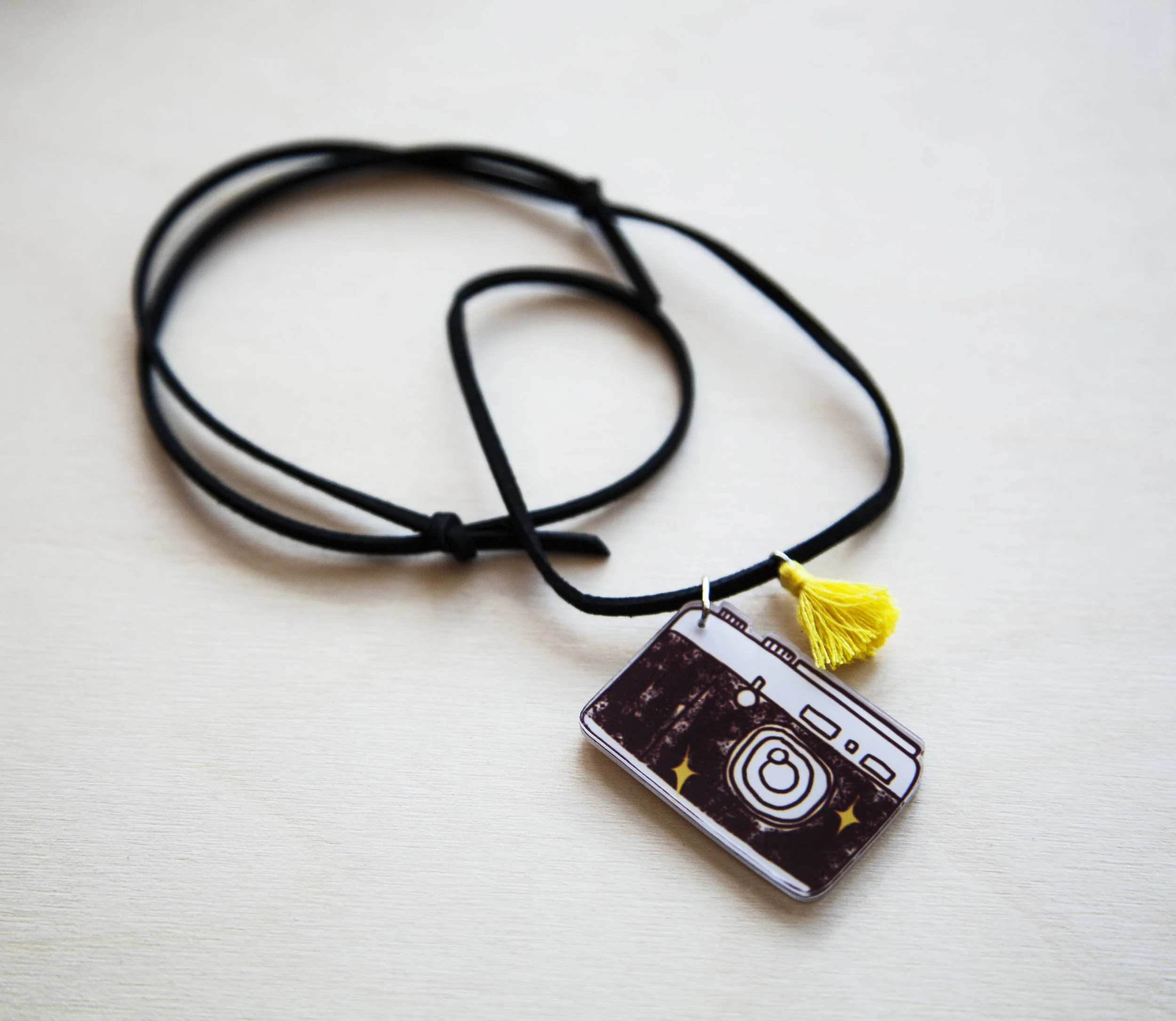 CameraNecklace.jpg