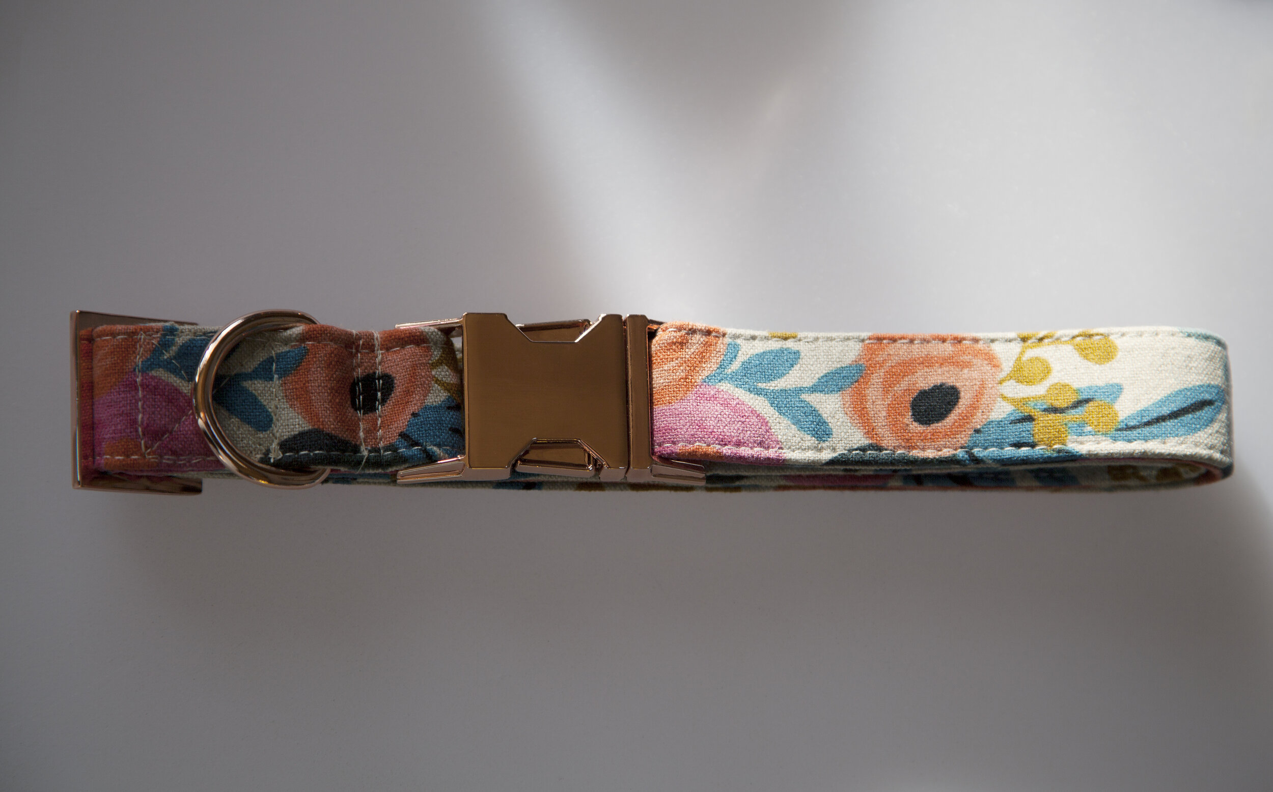 RoseCollar.jpg