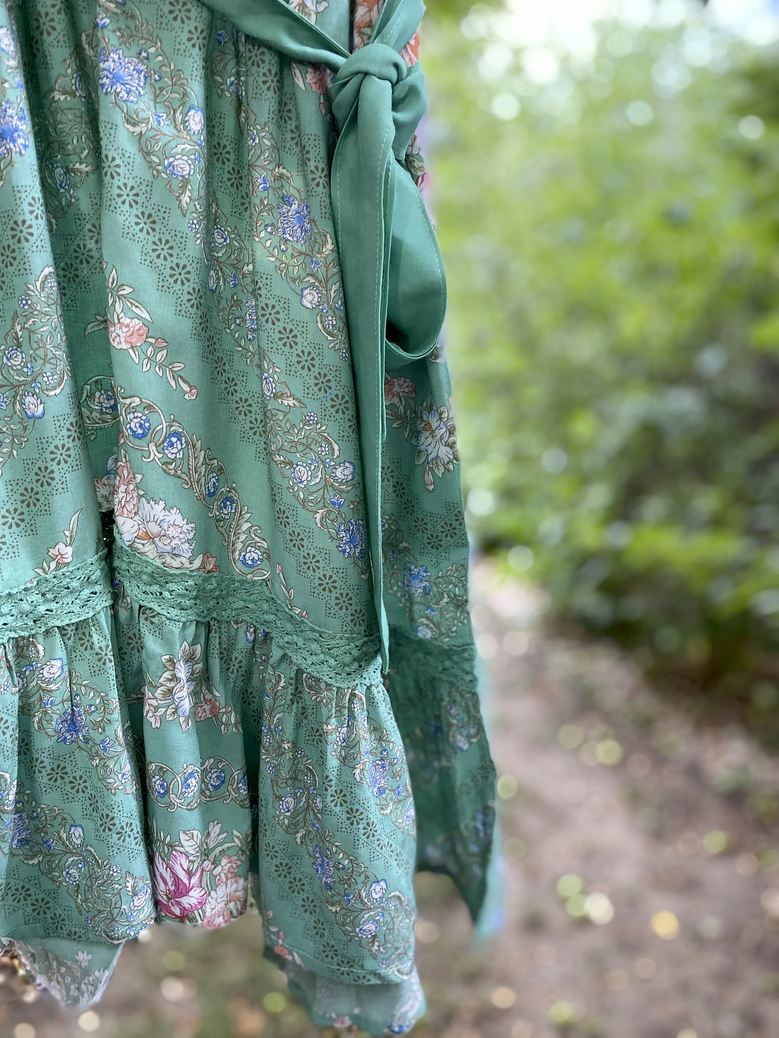 BackOfTEalDetail.jpg