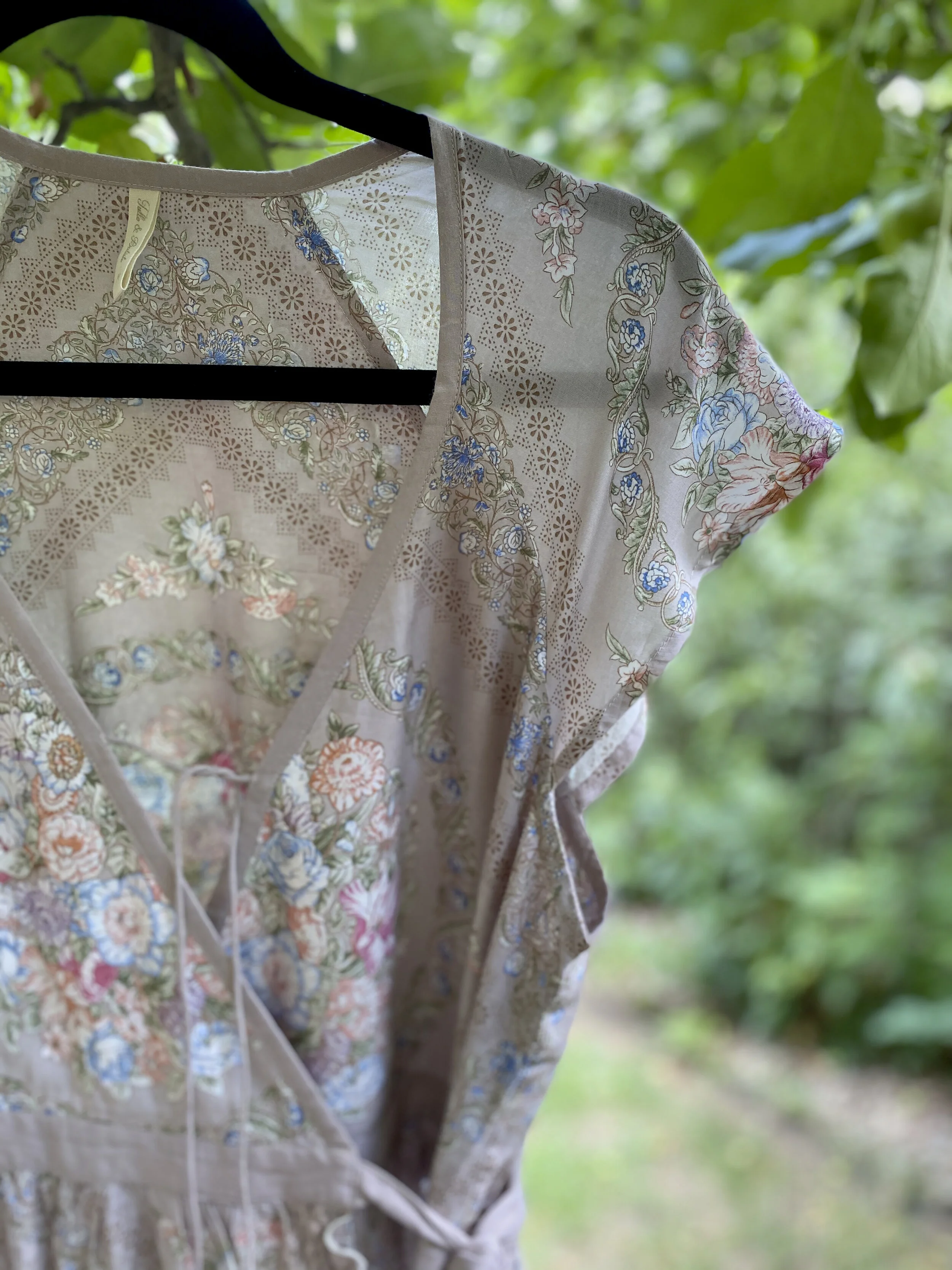 DressSleeveDetail.jpg