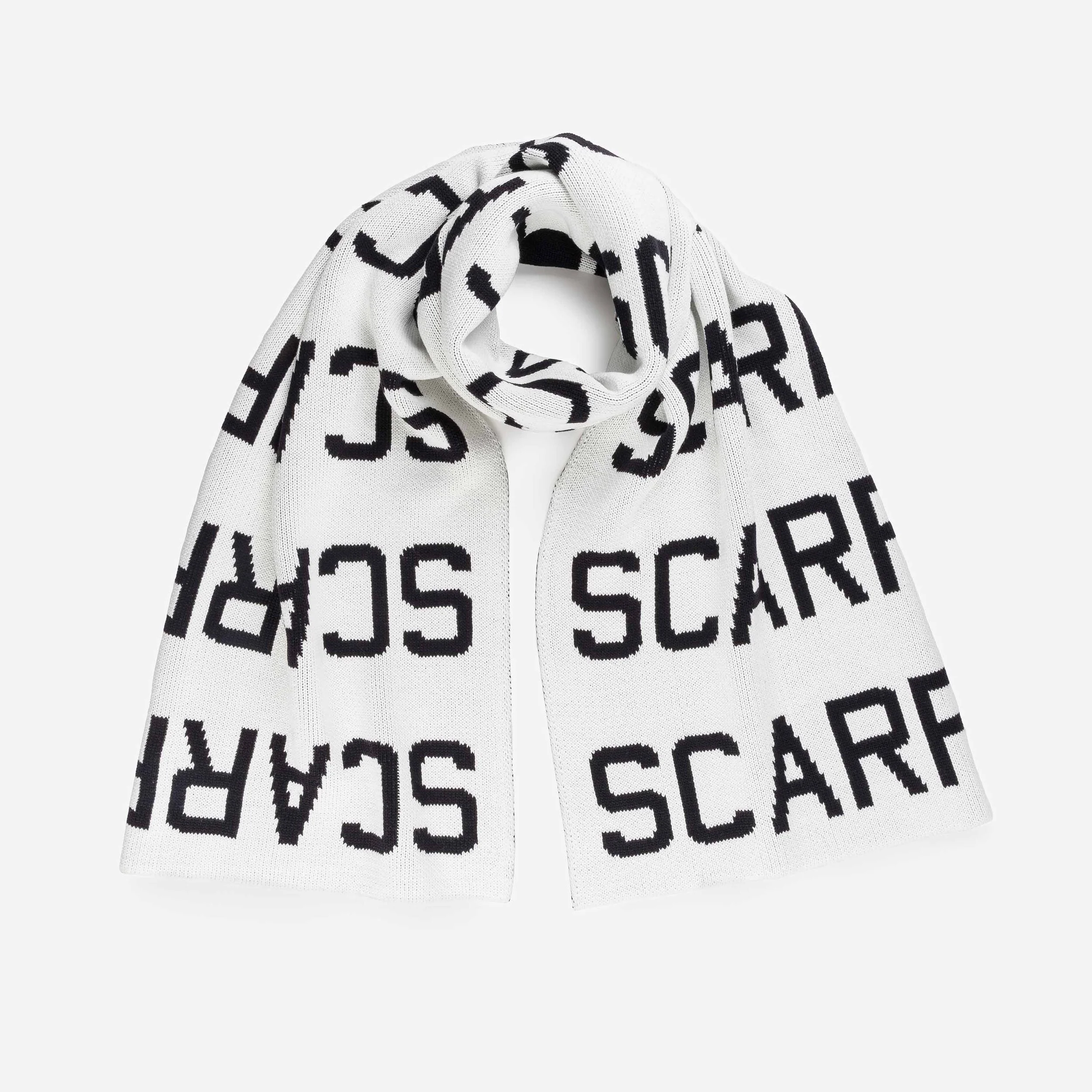 b:w scarf 2.jpeg