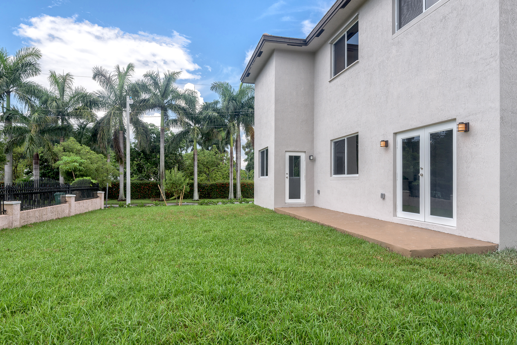 03_NEW HOME_BISCAYNE GARDEN_.jpg