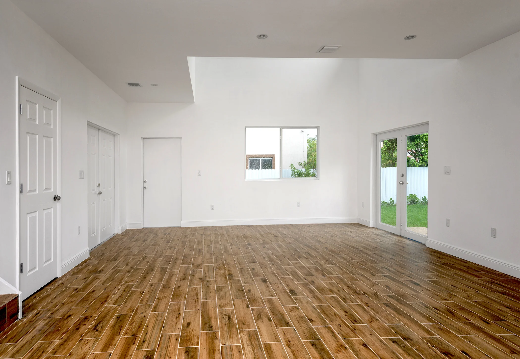 05_NEW HOME_BISCAYNE GARDEN_.jpg