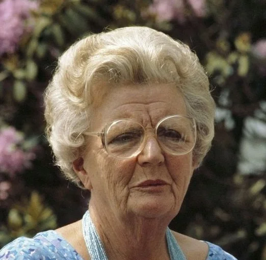 FF Queen Juliana.jpg