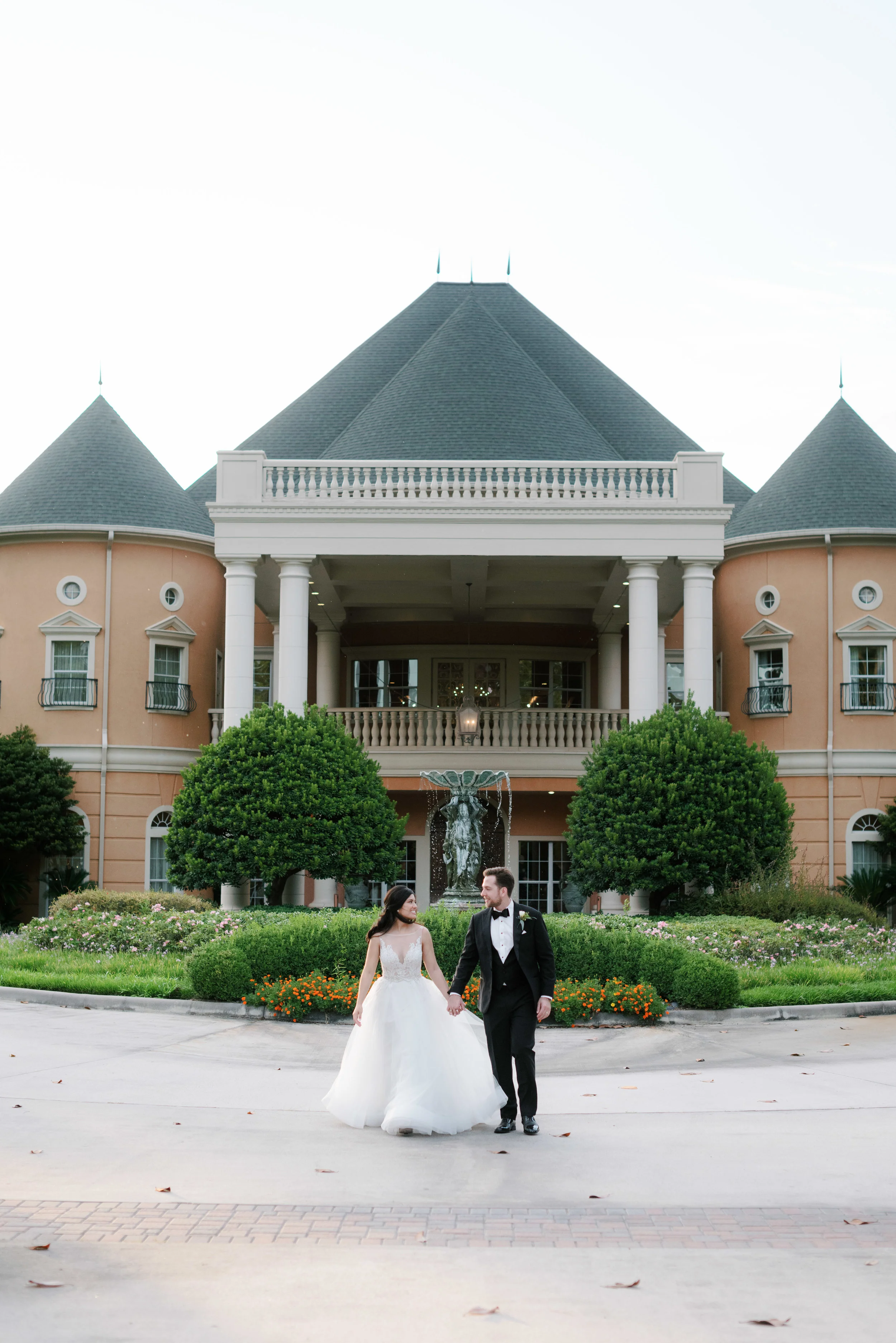 080418_SarahandJohn_BrideGroom50.jpg