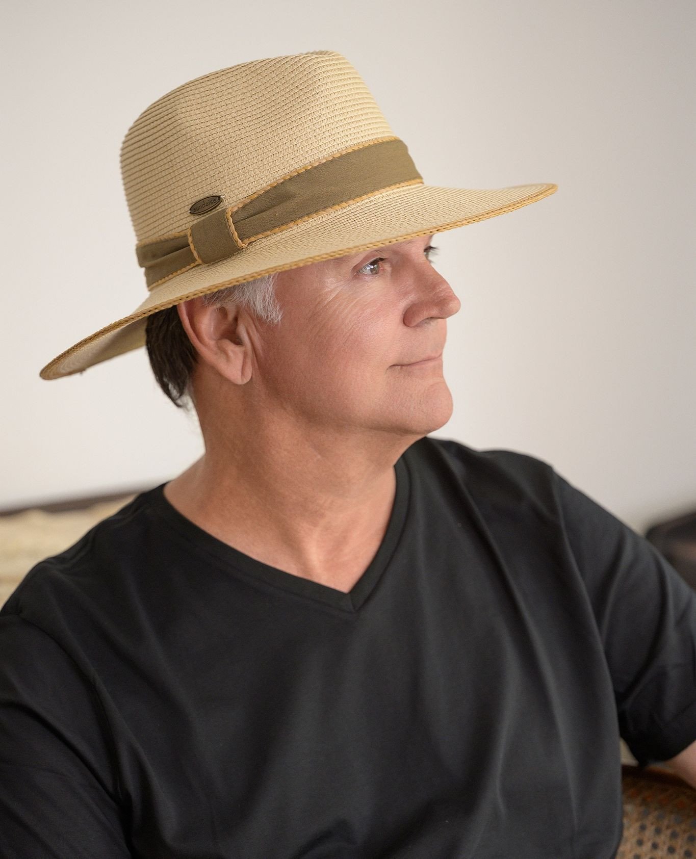 ✨ Elevate your hat game with our &quot;Kendall&quot; hat, featuring exquisite detailing around the band that adds a touch of sophistication for everyone! Whether you&rsquo;re dressing up for a night out or keeping it casual, this stylish accessory is