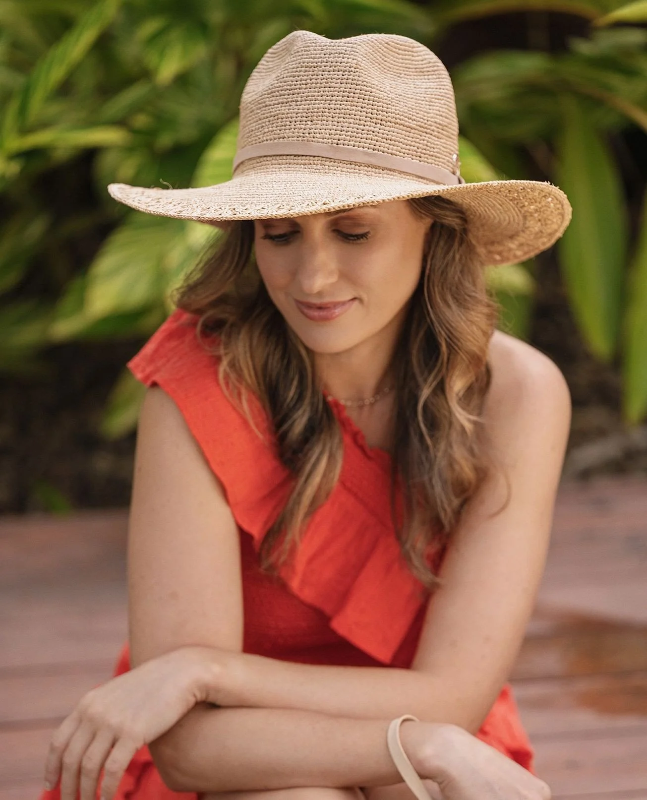 🎄✨ The excitement is in the air! Who&rsquo;s ready to dazzle in their festive outfits? We know you have the most beautiful styles to show off, and we can&rsquo;t wait to see how you top them off with the perfect hat! Share your Christmas outfit phot