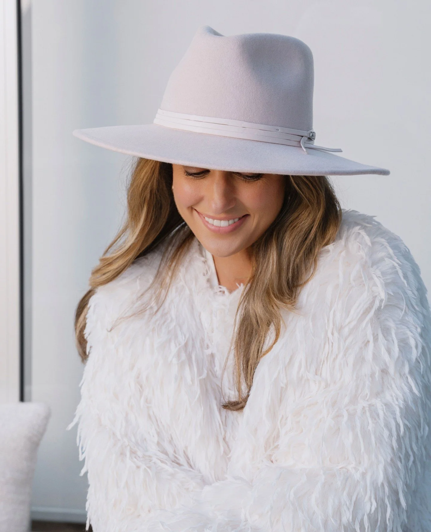 🩷Wrap yourself in a little piece of heaven! Our divine felt hats are here to elevate your style without breaking the bank. Embrace the elegance and comfort&mdash;because who says luxury can't be affordable? ⁠
⁠
⁠
⁠
⁠
#sundaise #sundaisehats #hats #f