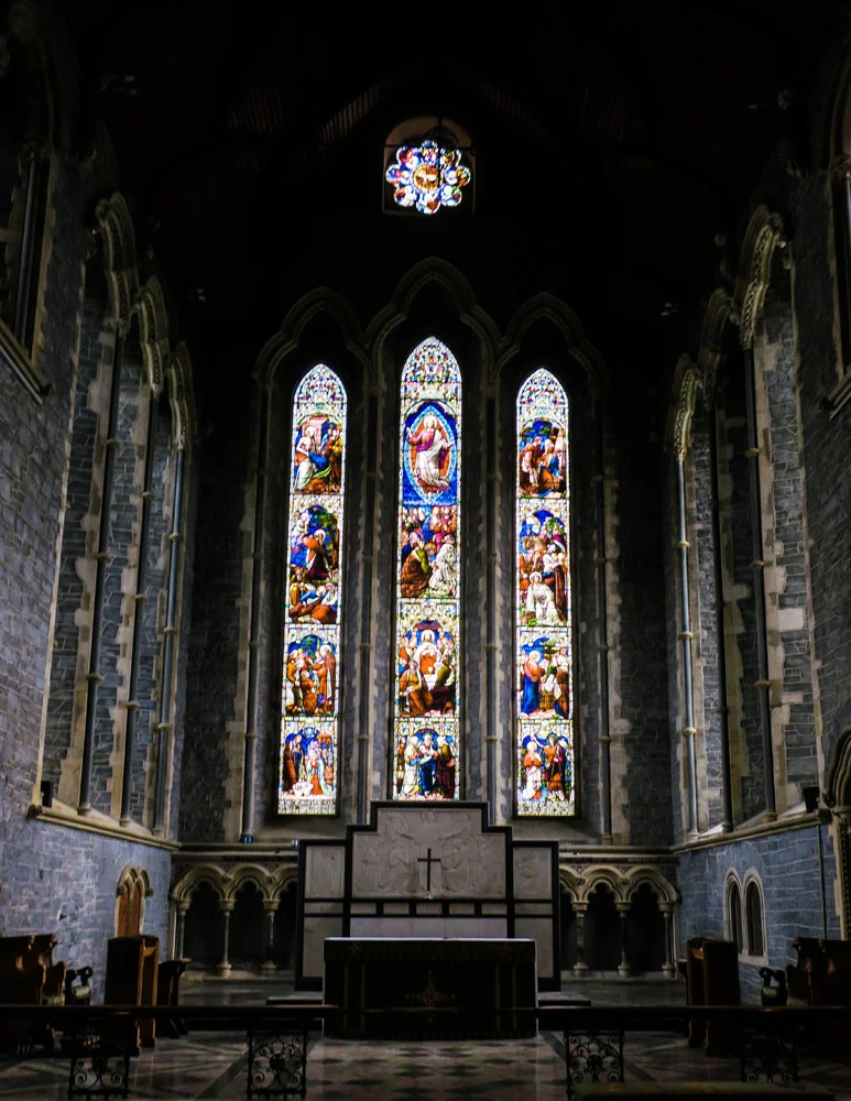 kilkenny_st_canice_cathedral_stainglass.jpg