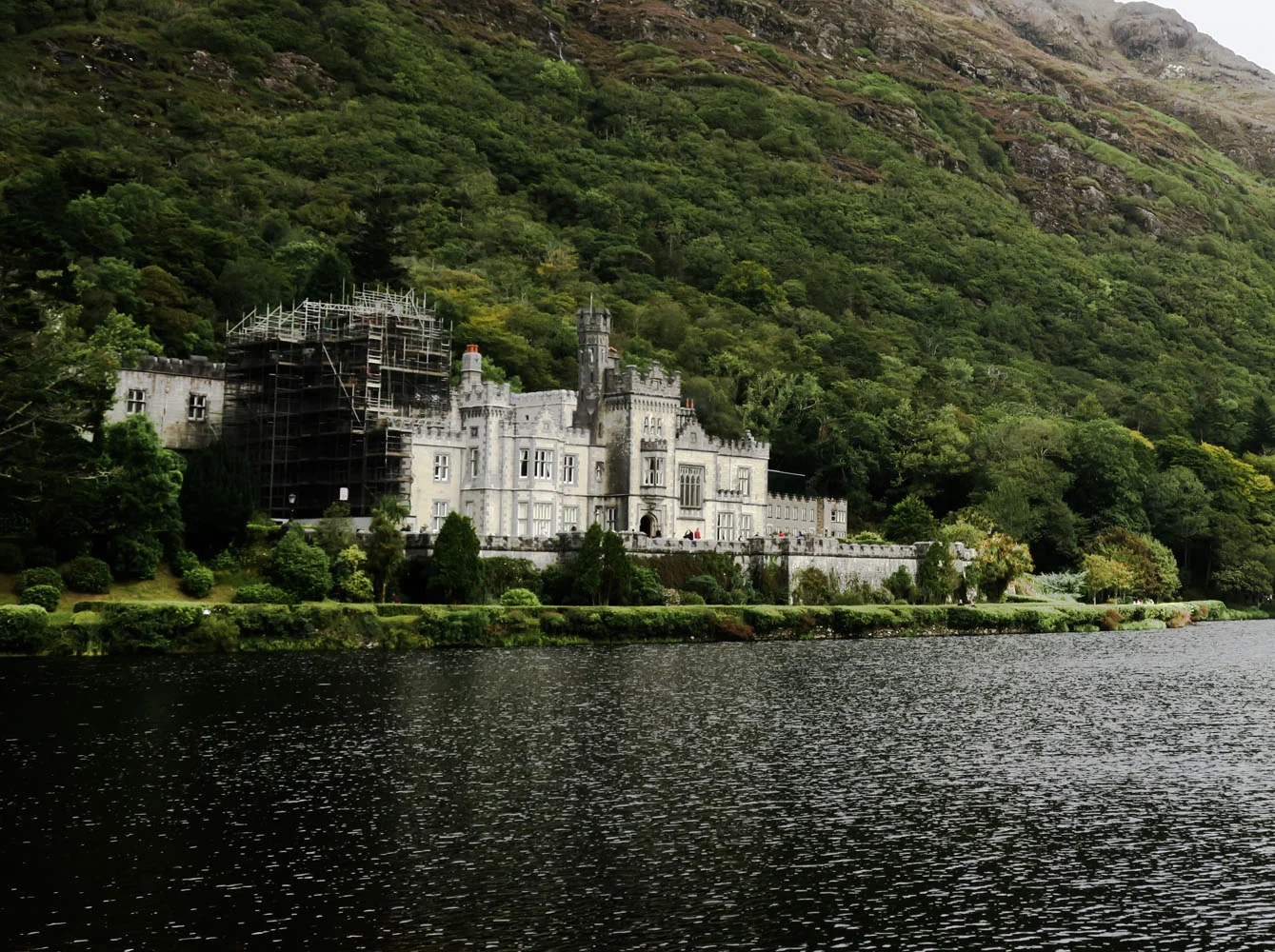 kylemore_abbey2.jpg