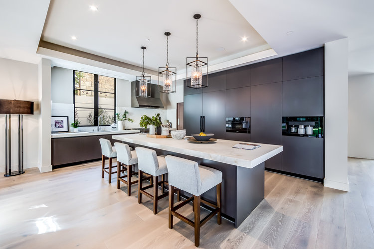 Orlando Kitchen modern cozy airy chairs bar aisle window chandelier Orlando Kitchen modern cozy airy chairs bar aisle window chandelier