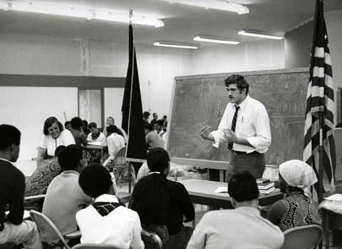 John Czerniejewski teaching a course at HP