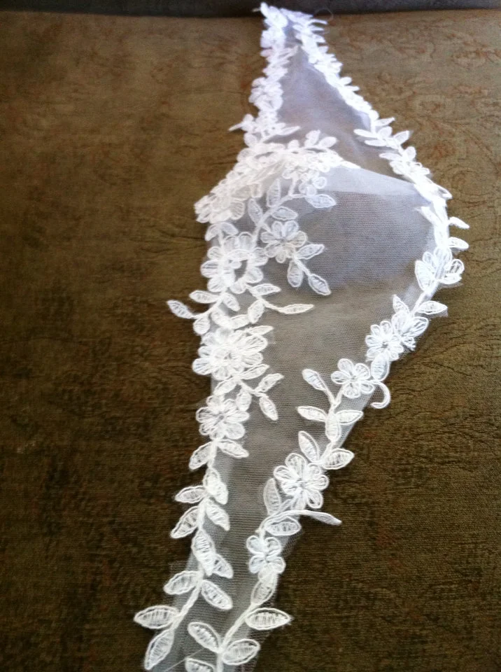 Detachable Appliqued lace Bridal gown straps/cap sleeves 1