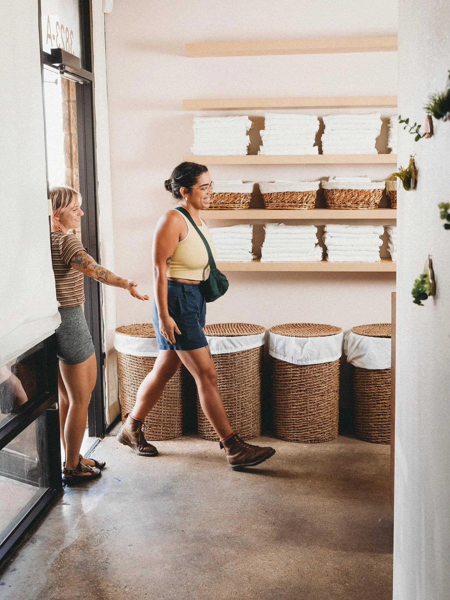 We&rsquo;ve got availability for this weekend November 1st &amp; 2nd! Start the month off right with a deep tissue massage 💆