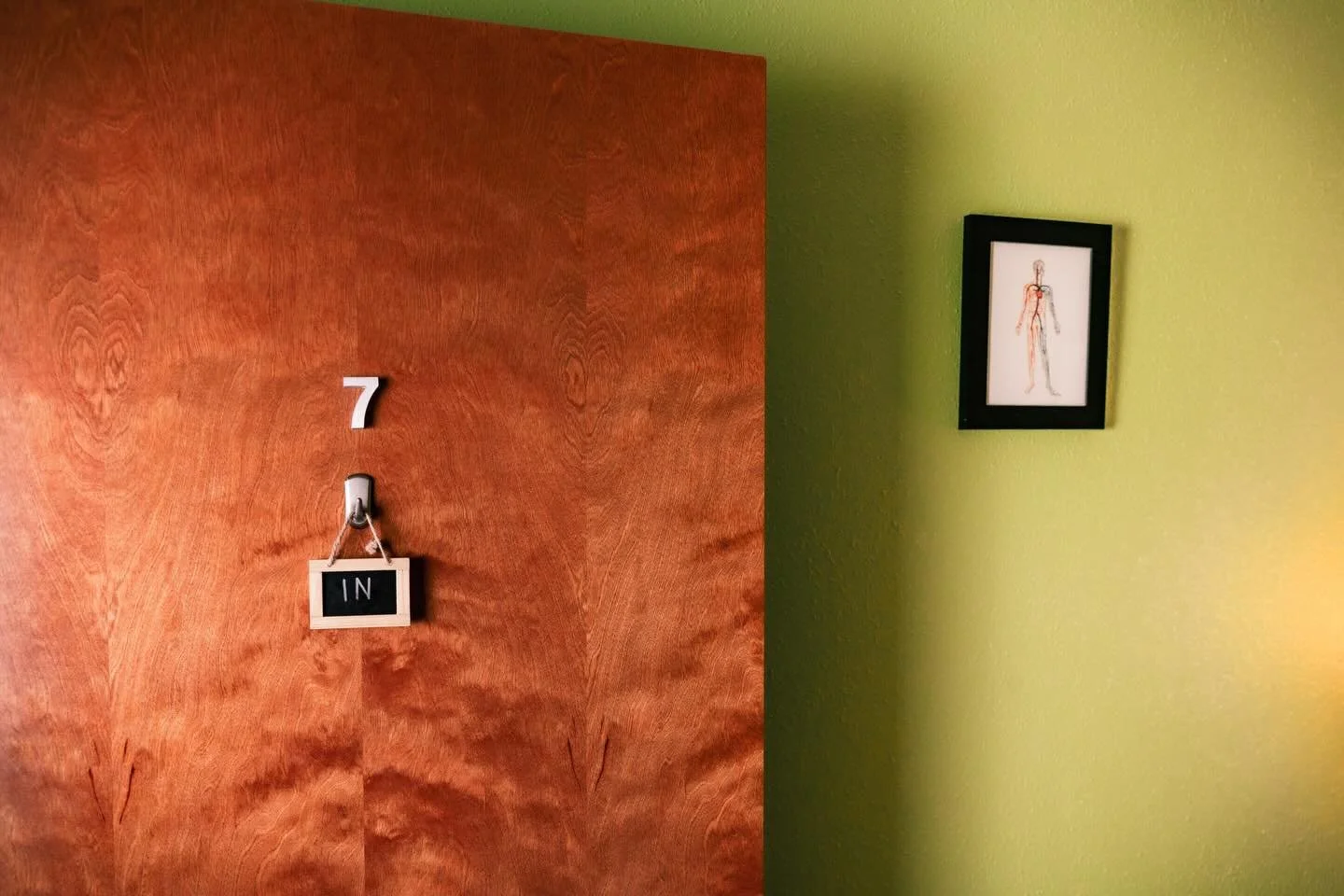 Before starting an appointment, our therapists always ask what do YOU want to work on? There&rsquo;s no routines here at Mantis so you&rsquo;re always getting specific individualized care 💆