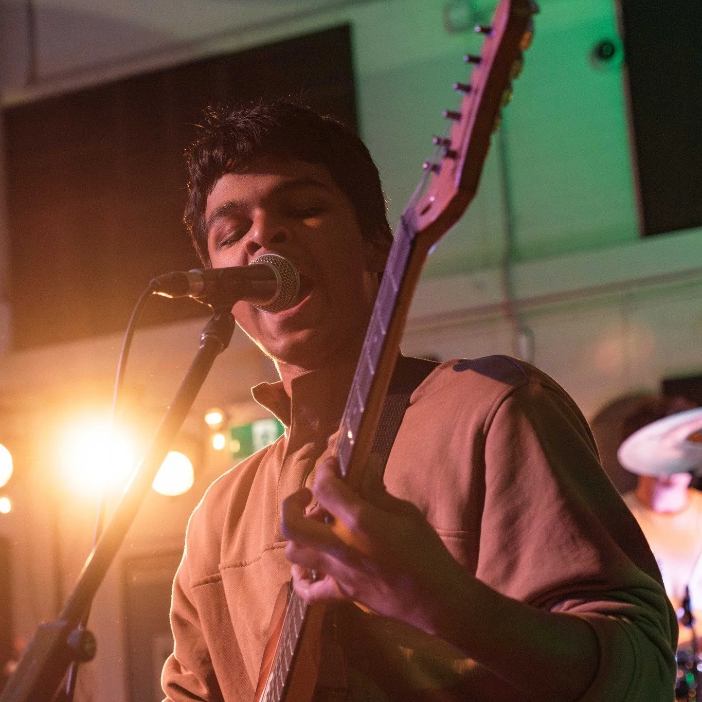 For music student Rishi, guitar isn&rsquo;t just an instrument: it&rsquo;s a way to connect, be creative and keep pushing his limits💫

🎶 &ldquo;Thanks to TC Music, I&rsquo;ve had the chance to perform solo at various places over the past year... yo