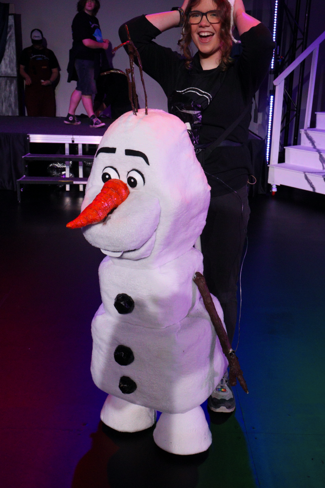 Olaf happy.png