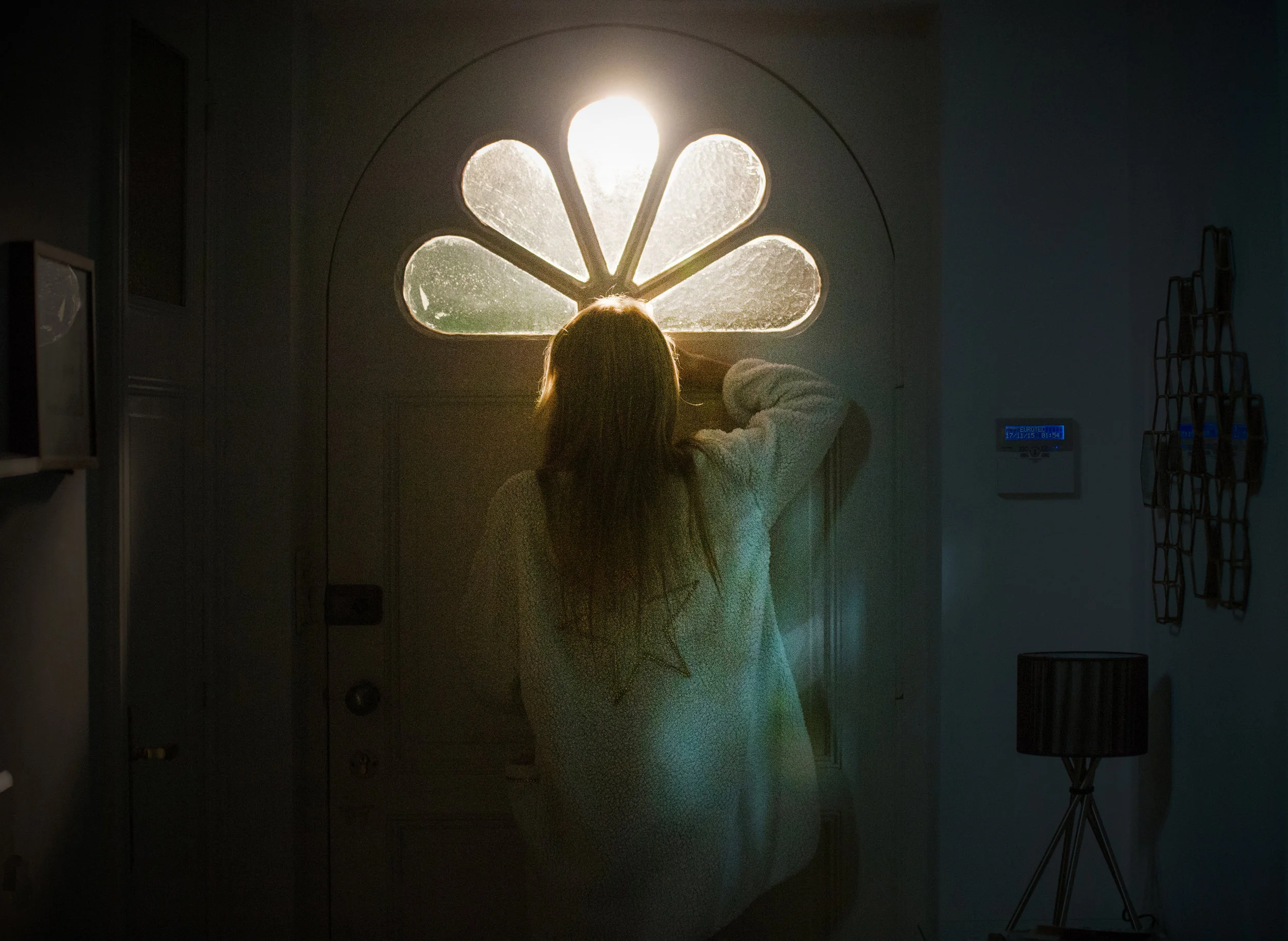 ICE SCREAM de Vincent Smitz, 2016, fiction, 22' David veut devenir réalisateur et Julie comédienne. Un soir, David profite de l’absence des parents de Julie pour venir lui proposer un film d’horreur dont elle serait l’héroïne…
