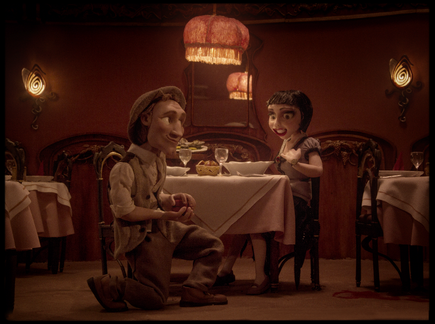 LA BAGUE AU DOIGT de Gerlando Infuso, 2018, animation, 15' Icaro choisit le jour de la Saint Valentin pour demander la main de sa splendide Vanilla dans leur restaurant préféré La Moule d’Or. Son engagement sincère est pourtant mis à l’épreuve par le grand chef Dimitri qui, derrière les portes à deux battants de sa cuisine, met tout en œuvre pour que le jeune séducteur se brûle les ailes.