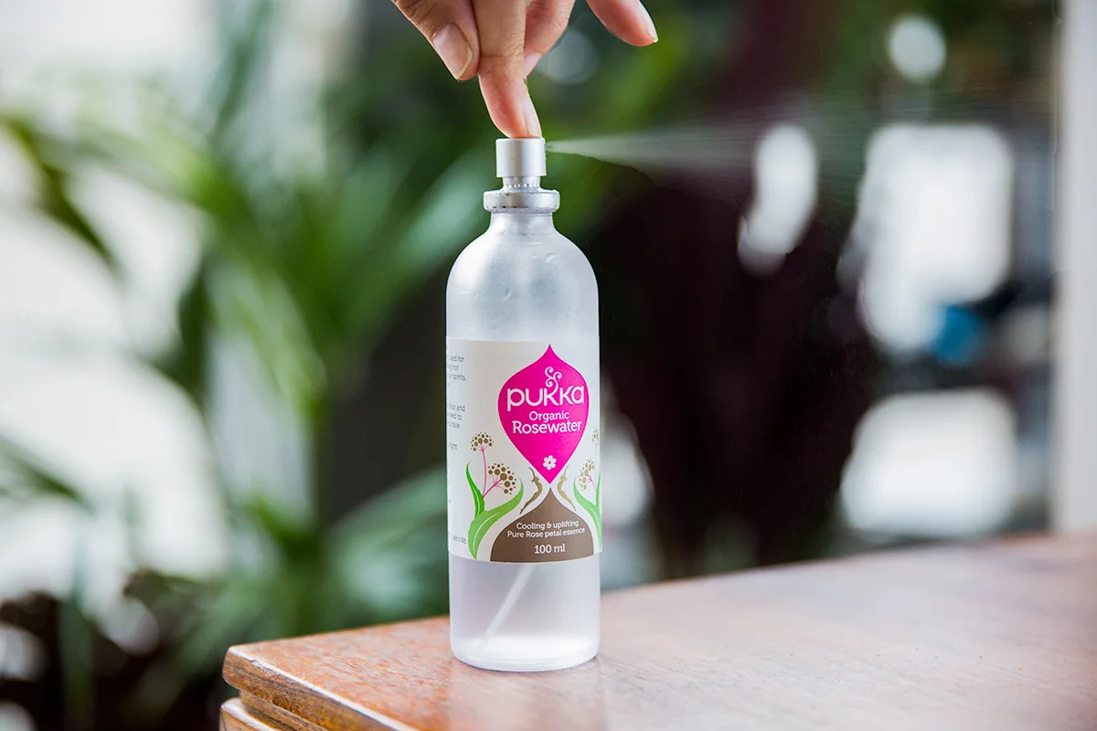 PUKKA ORGANIC ROSEWATER FACE SPRAY