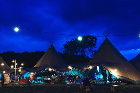 SoulCircus-DrishtiYogaPhotography-327_4d05026c-0a04-4c03-9f86-dd6f96bb4f7d_large.jpg