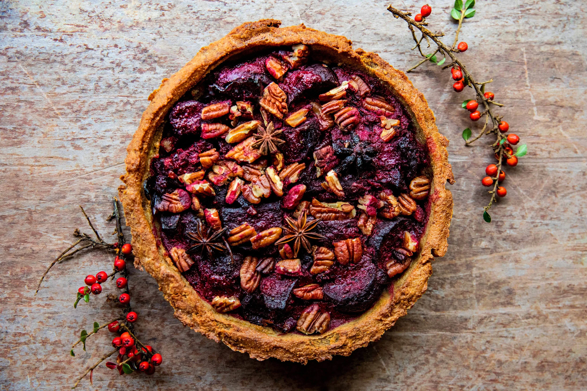 CARAMELISED BEETROOT, RED ONION AND PECAN TART WITH A QUINOA-ALMOND CRUST