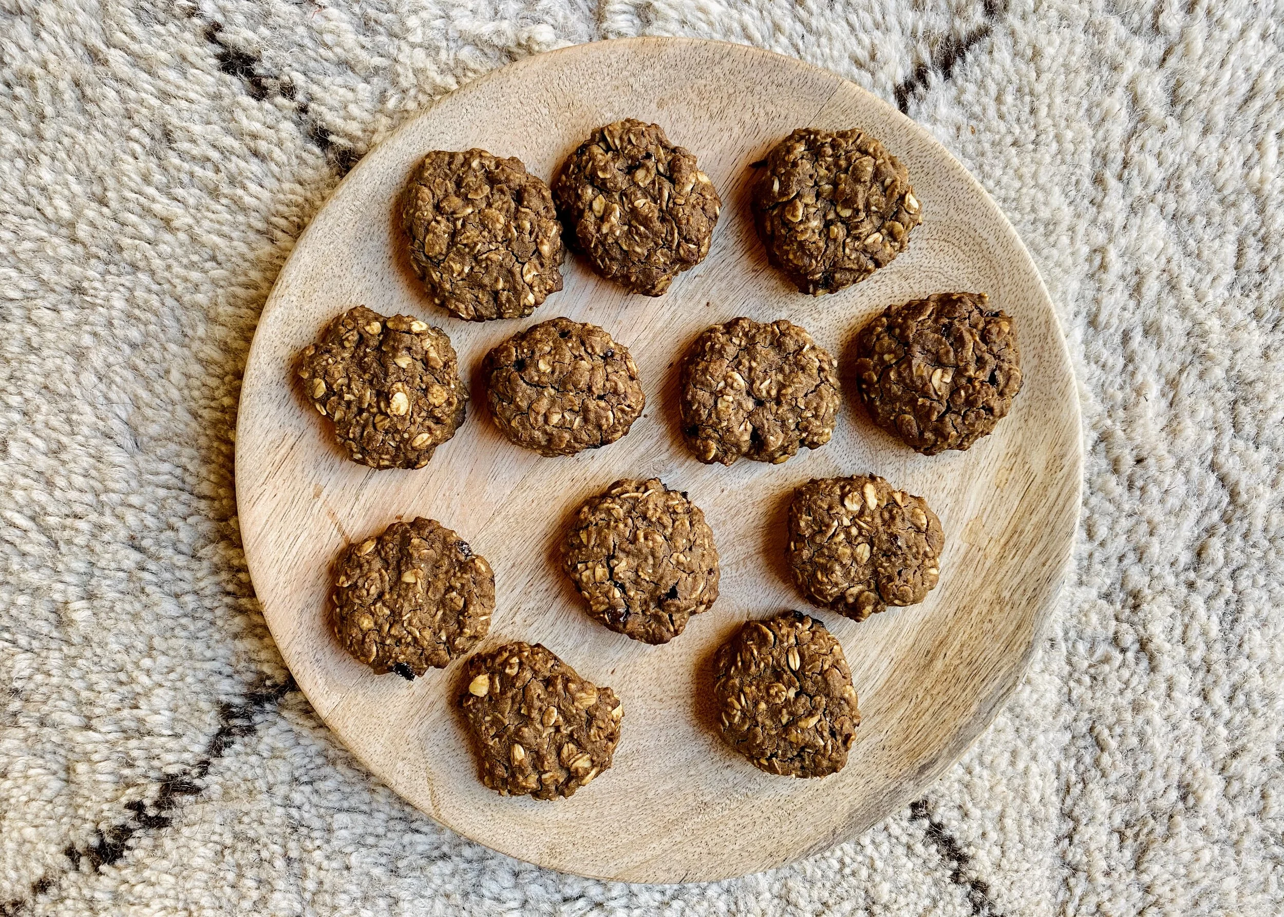 OATMEAL CAROB COFFEE COOKIES