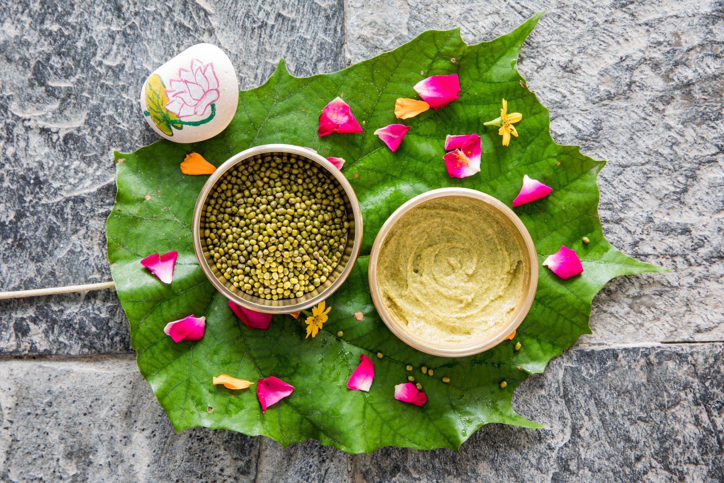 HOW TO MAKE A MUNG BEAN SCRUB — AND WHY YOU SHOULD