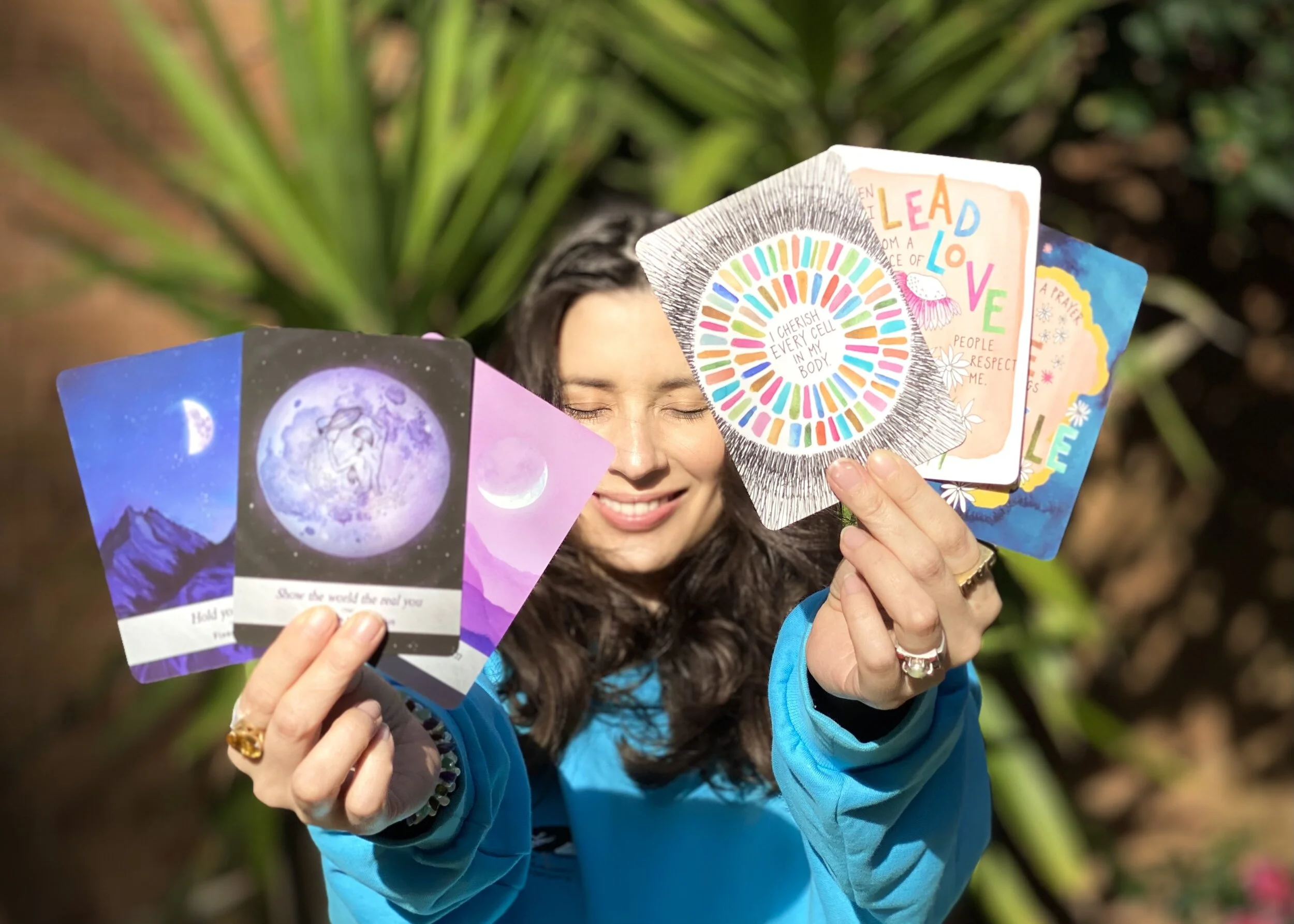  HOW AFFIRMATION CARD DECKS CAN HELP SHIFT YOUR MINDSET