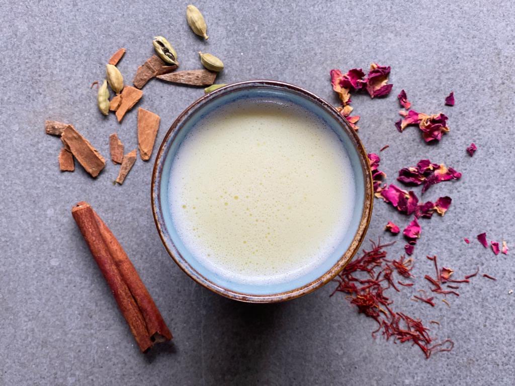 ALMOND MOON MILK