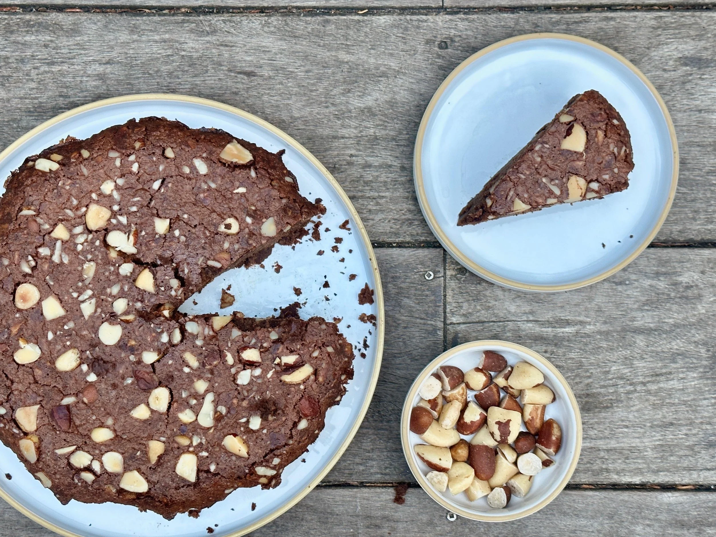 CHOCOLATE AND BRAZIL NUT TORTE 