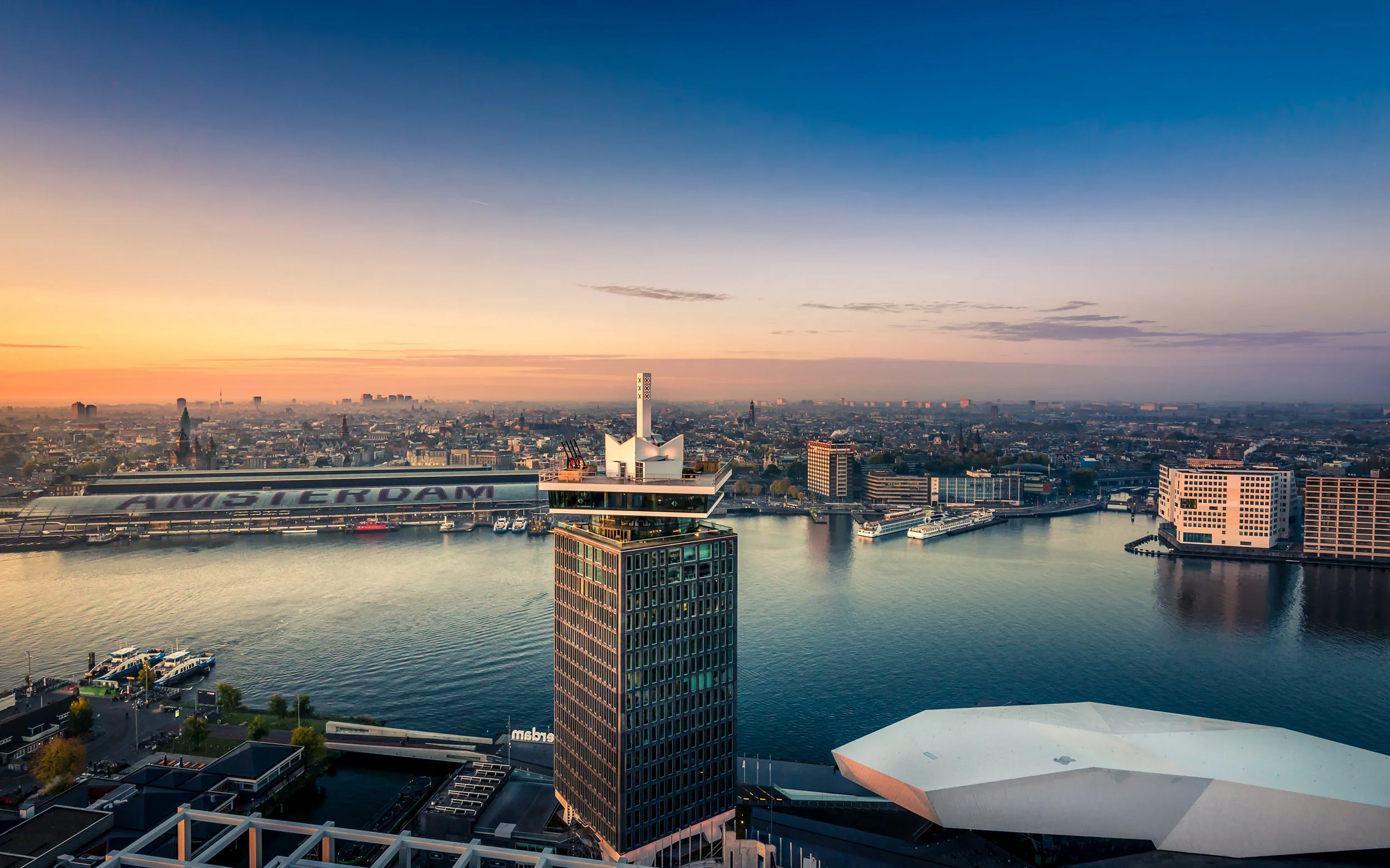 70159952-AdamToren-24636-Edit-Edit kopie.jpg