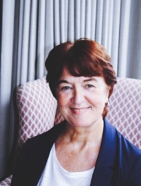 CARMEL SCHULMEISTRAT 