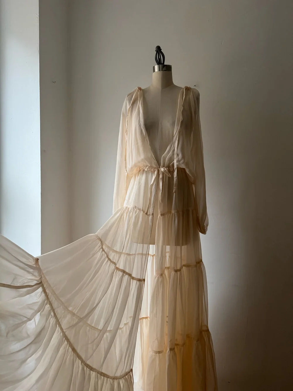 silk overlay dress ASOS Design - Maxi Dress - Women - Polyester - 10 US