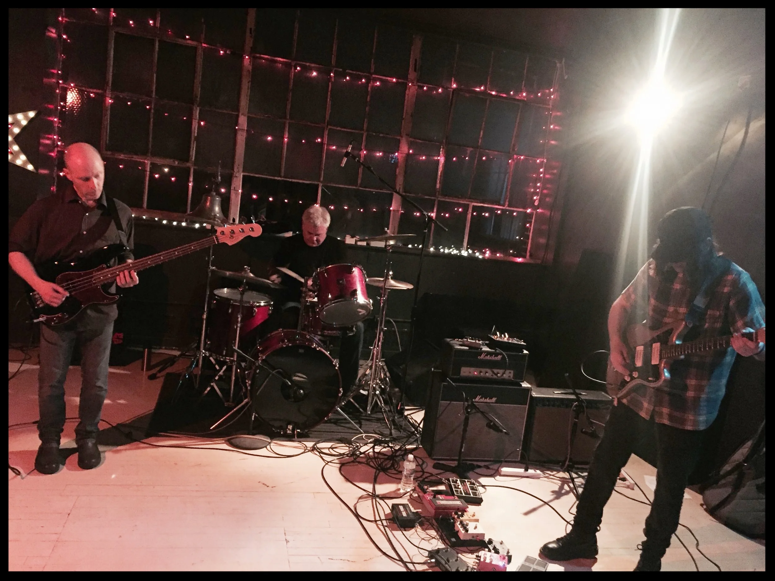 The Messthetics live at Survival Kit in Cleveland, Ohio. Photo: Aaron Rogers