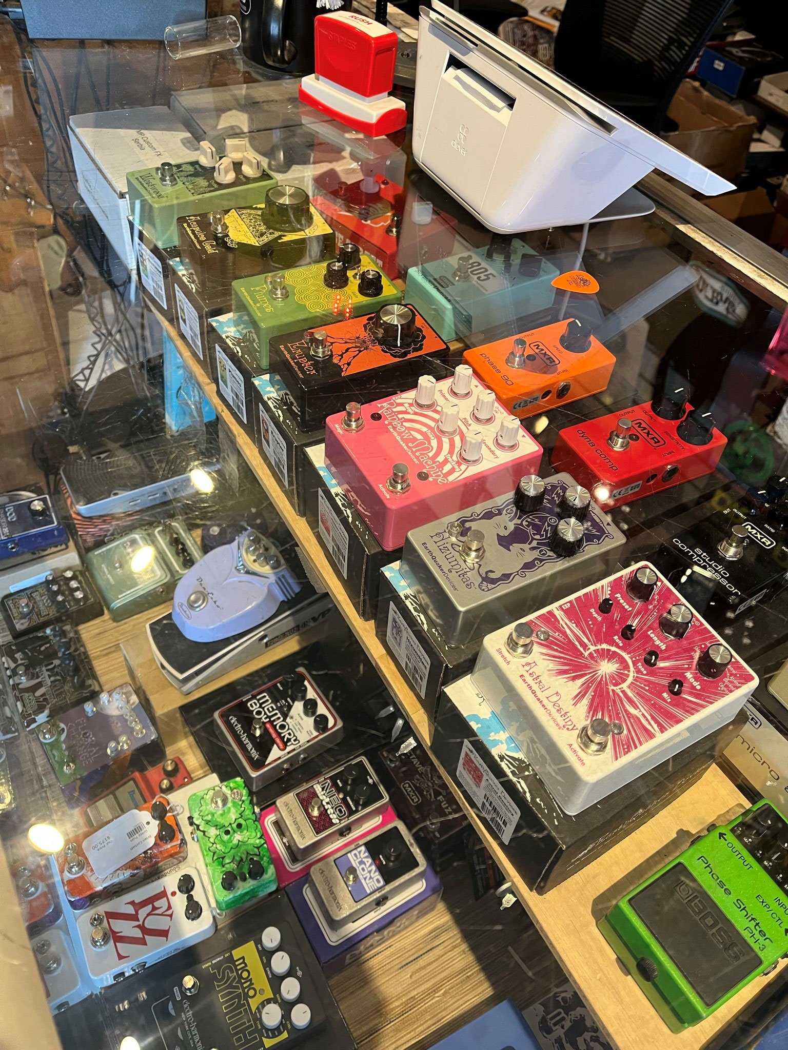 DiPinto---pedals.jpg
