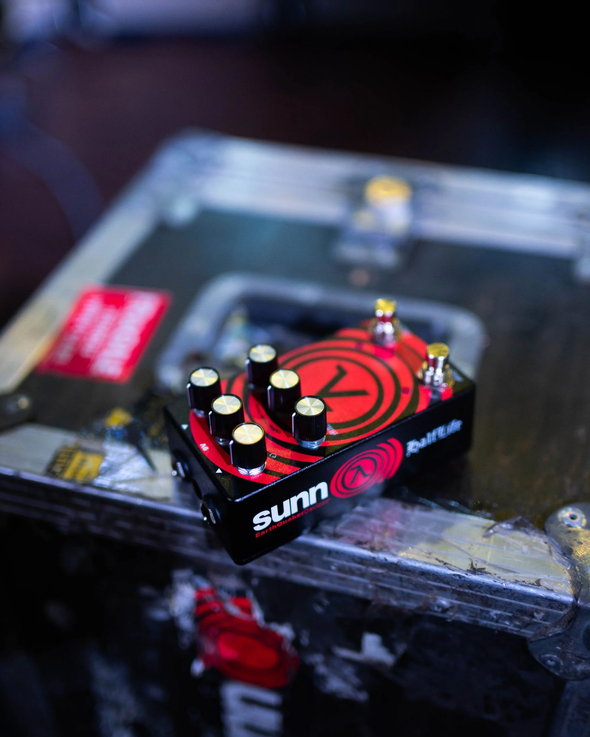 Sunn O))) HalfLife Octave Distortion + Booster — EarthQuaker Devices