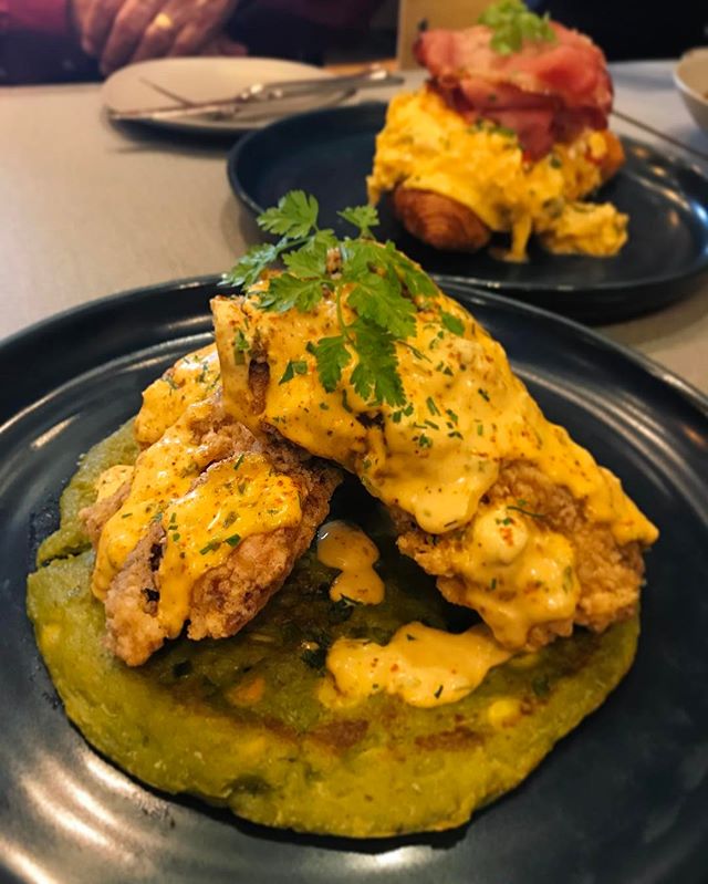 Starting Monday right with a sumptuous breakfast in @thepopuluscafe ! Yum yum!