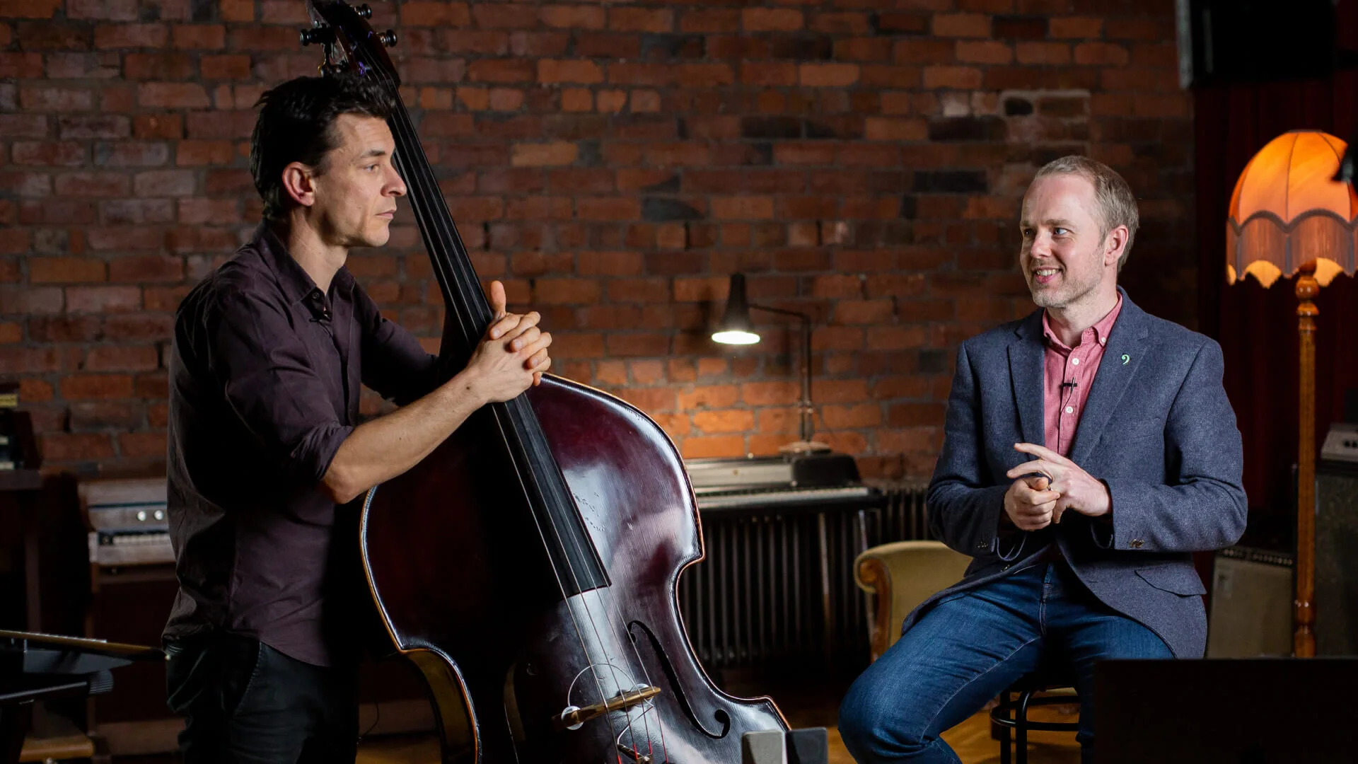 What are you thinking when improvising & how do you memorise standards?
